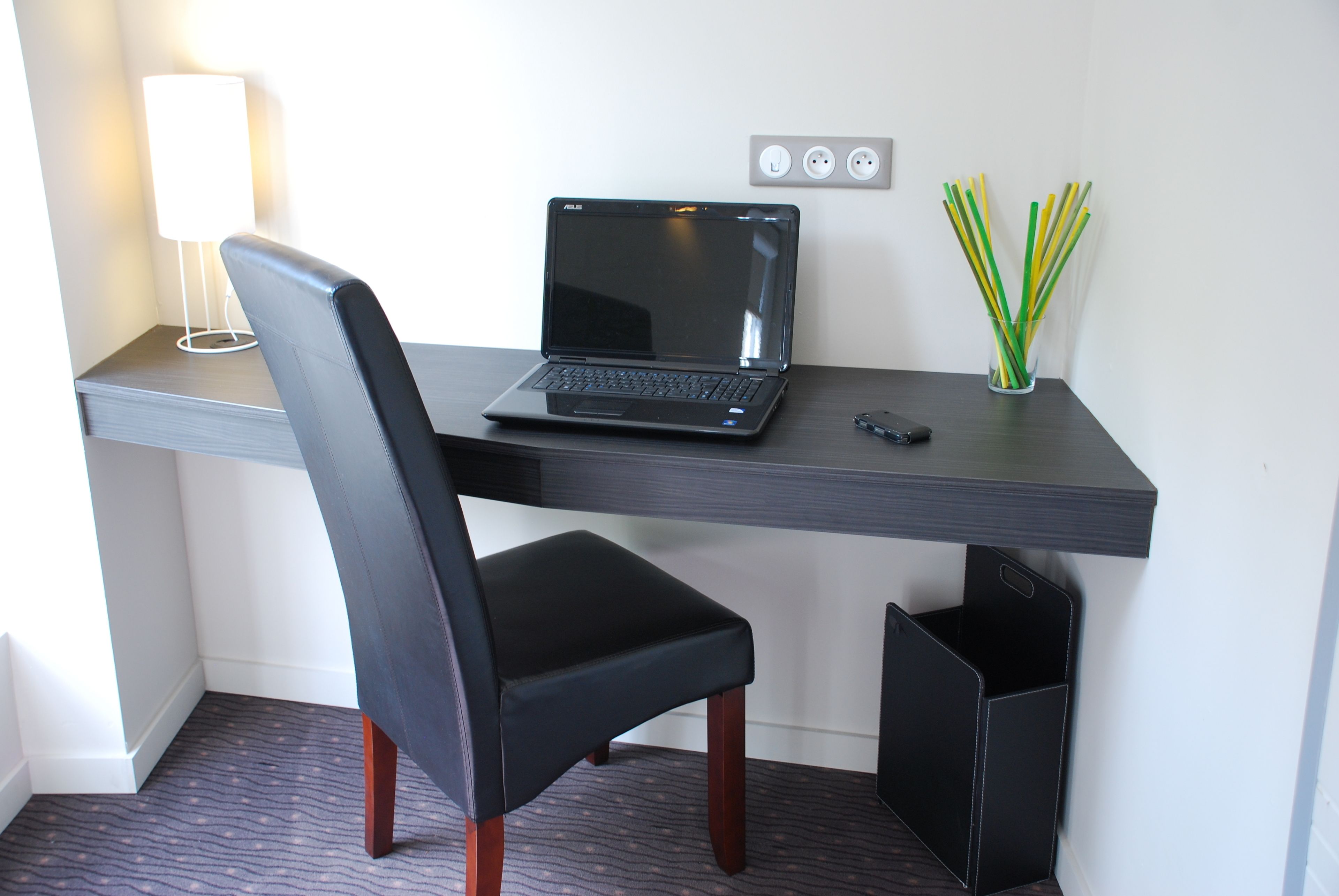 Ruthenium Hotel
