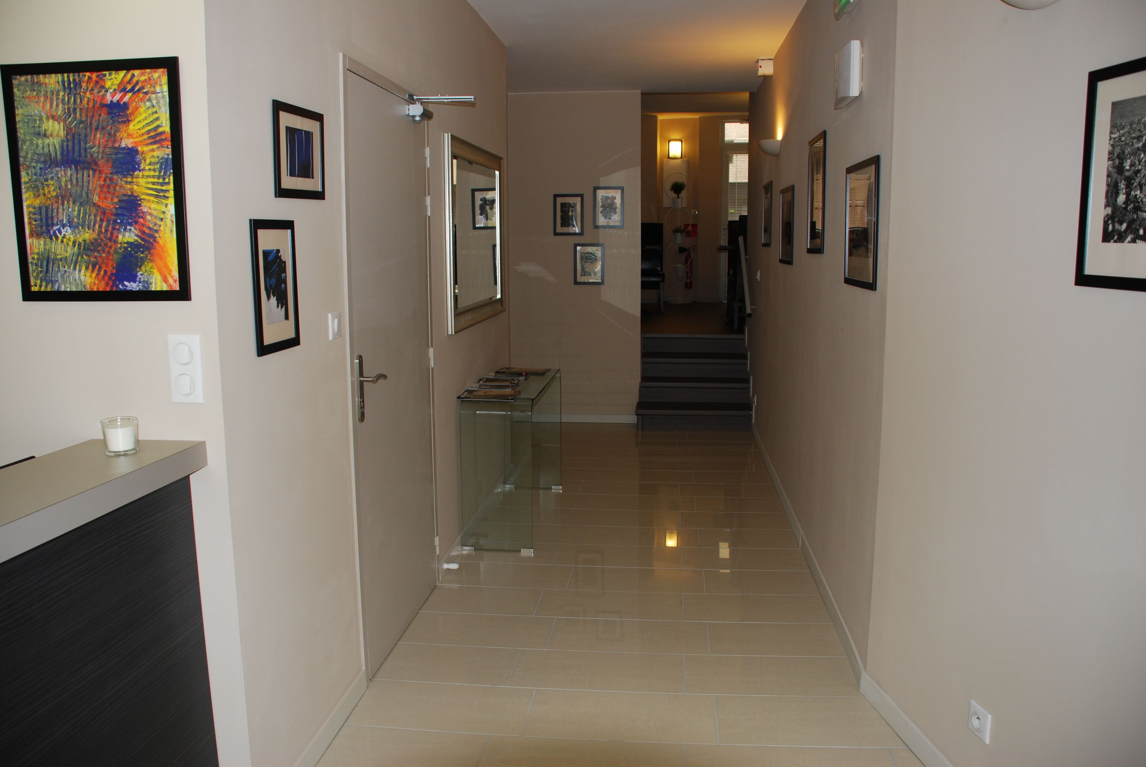 Ruthenium Hotel