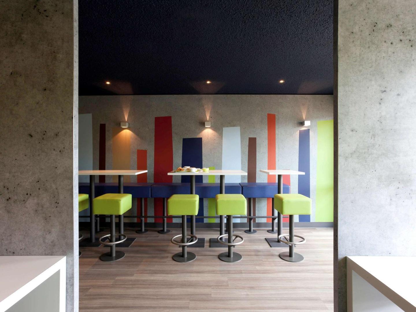 ibis budget Tarbes
