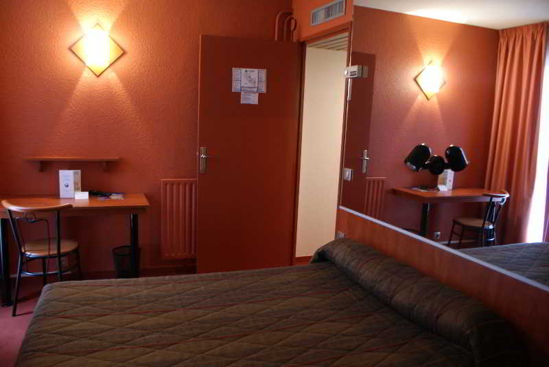 Airport Hotel