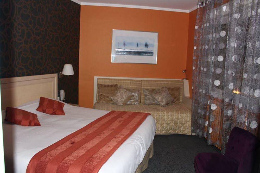Bagnoles Hotel