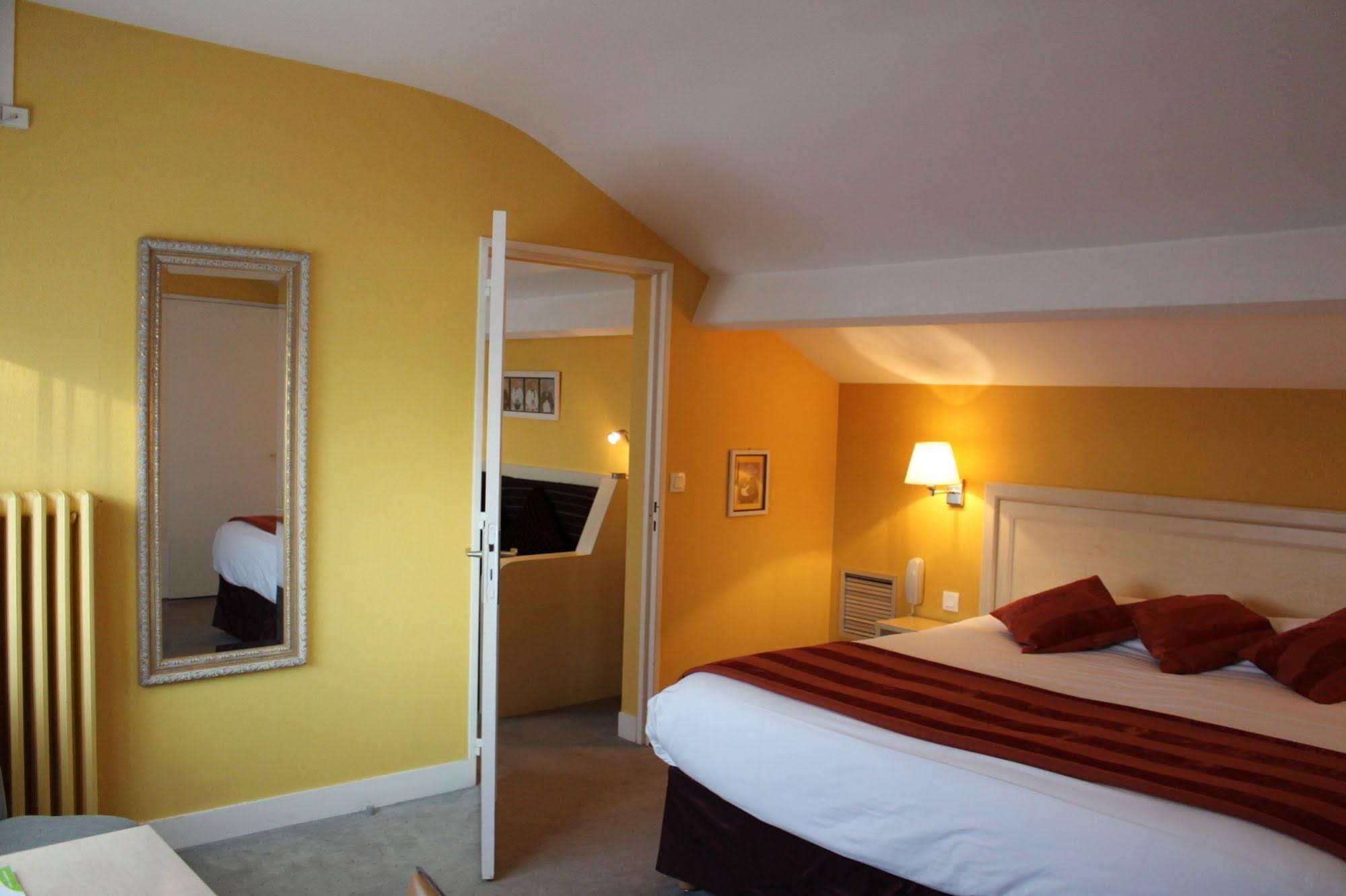 Bagnoles Hotel