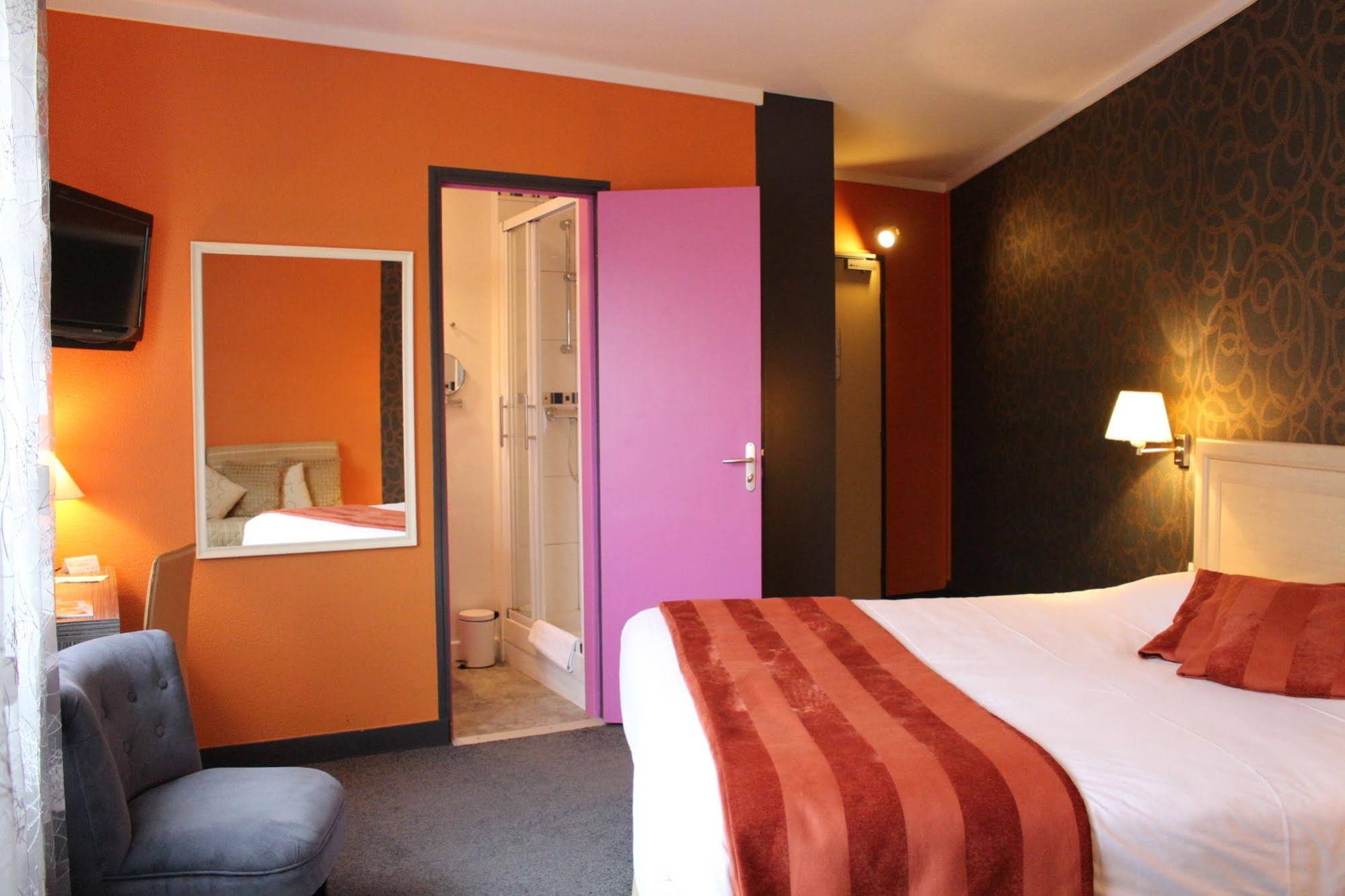 Bagnoles Hotel