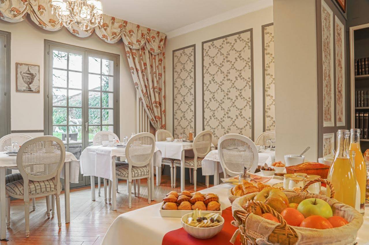 Hôtel Le Petit Castel
