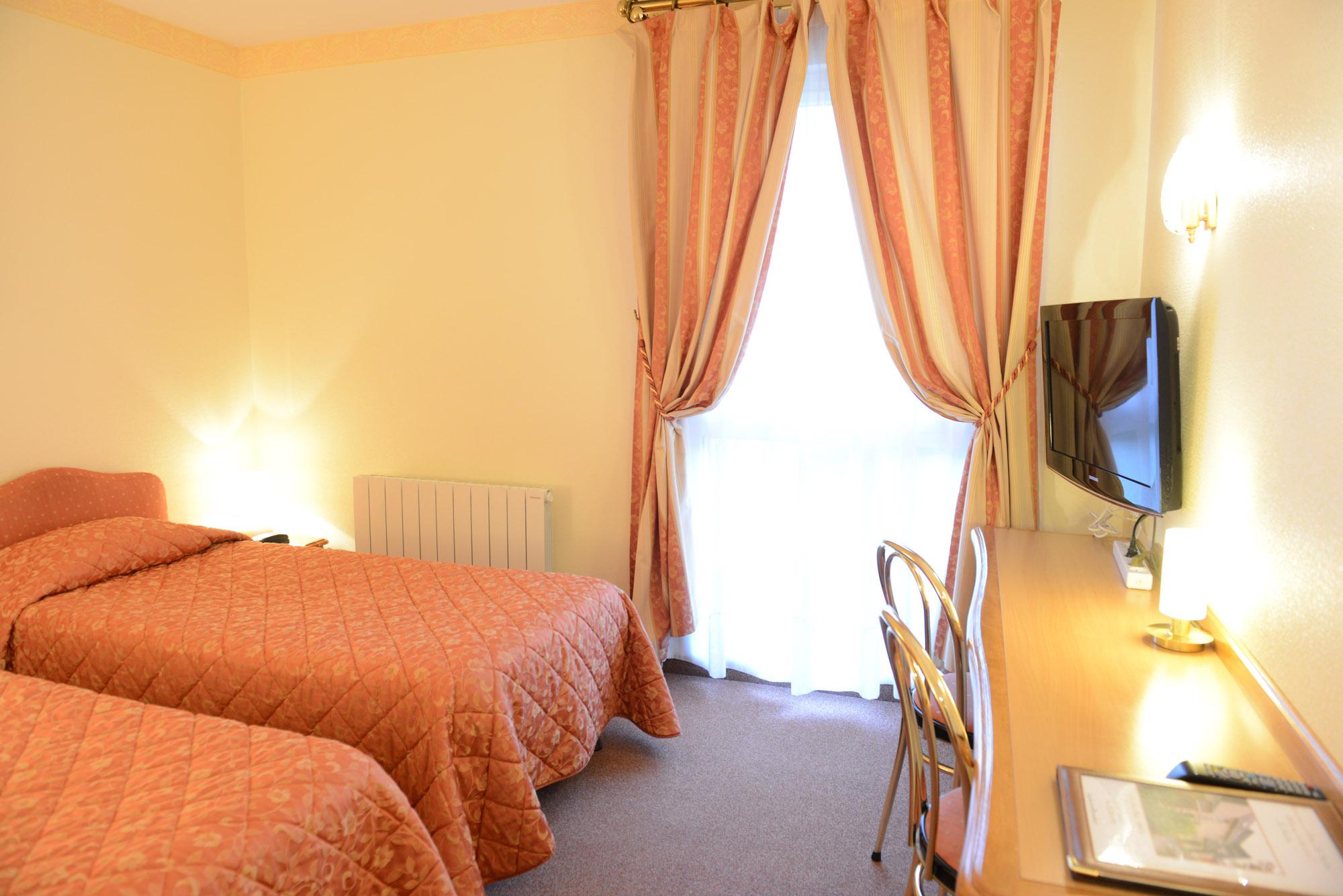 Best Western Flers Centre Gare