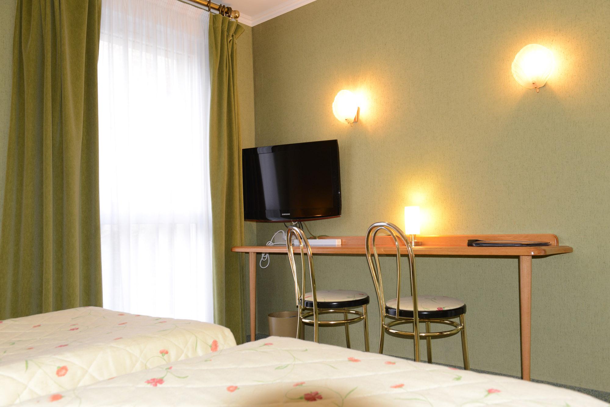 Best Western Flers Centre Gare