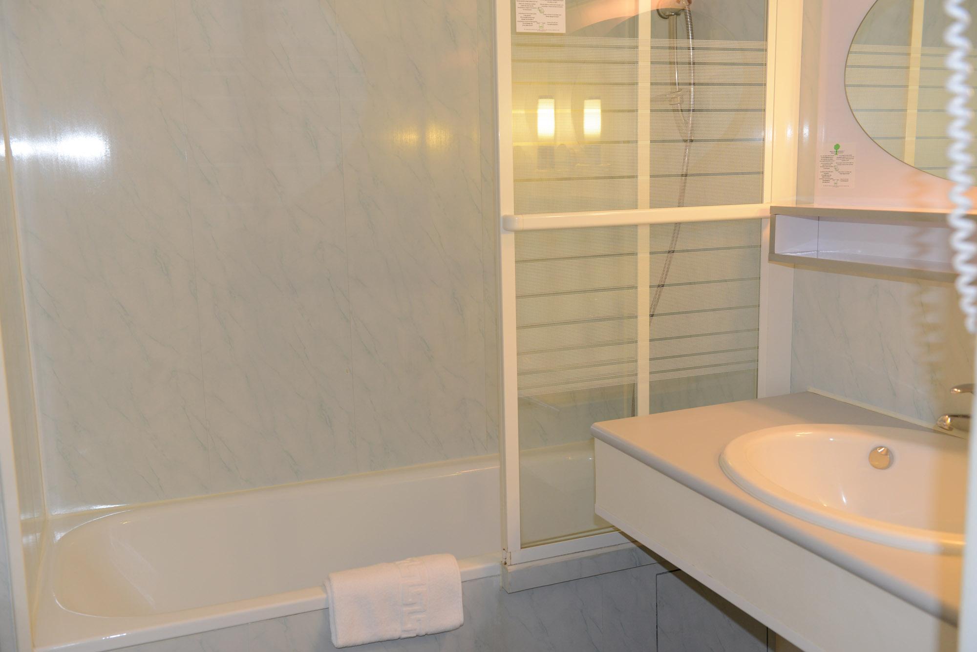 Best Western Flers Centre Gare
