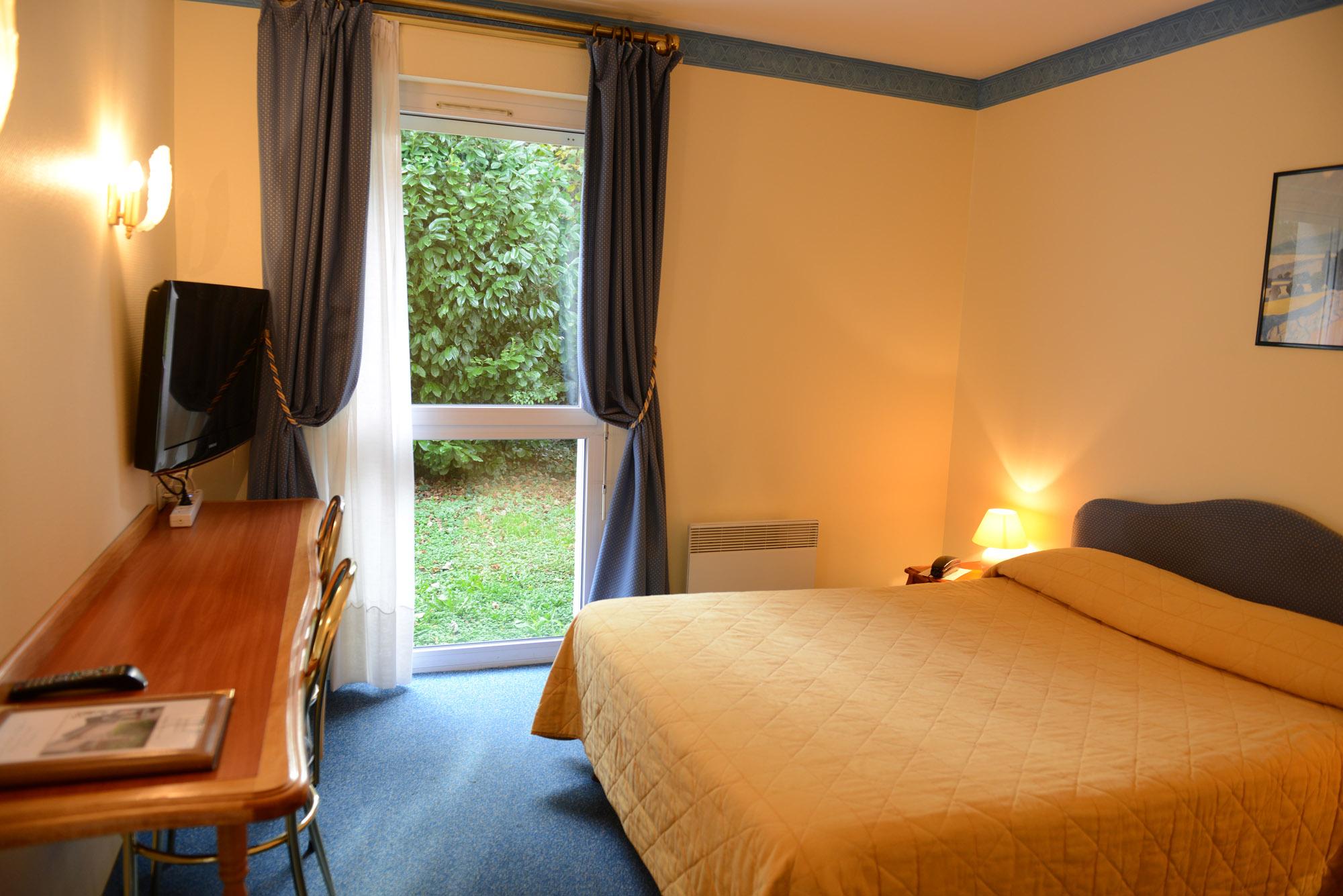 Best Western Flers Centre Gare