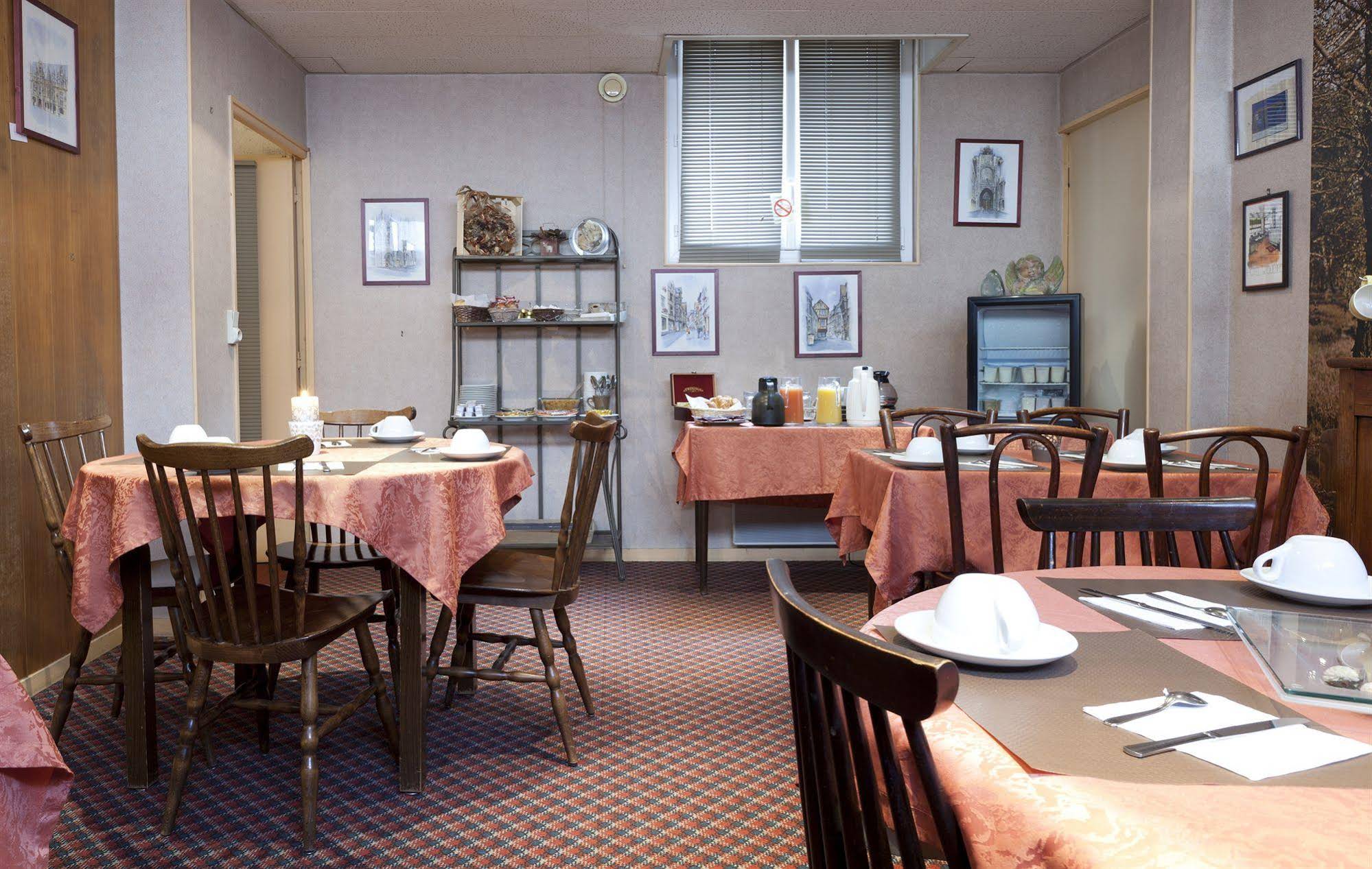Alive Hotel De Quebec