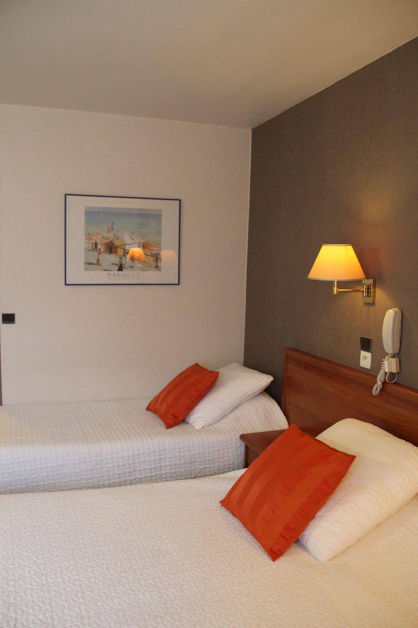 Brit Hotel Le Cygne