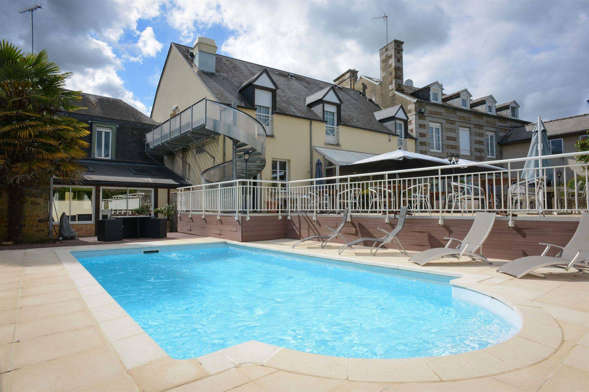 Brit Hotel Le Cygne