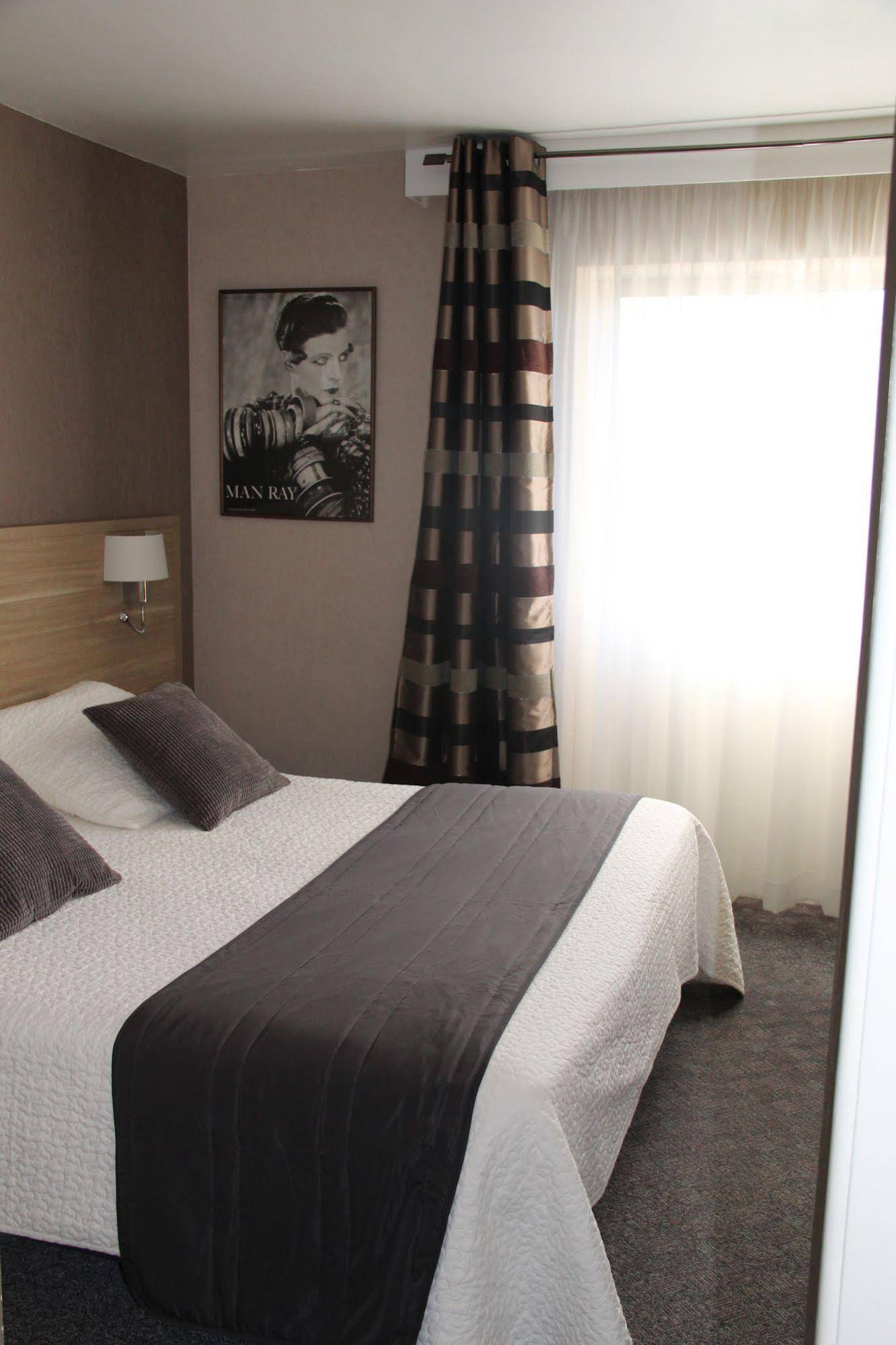 Brit Hotel Le Cygne