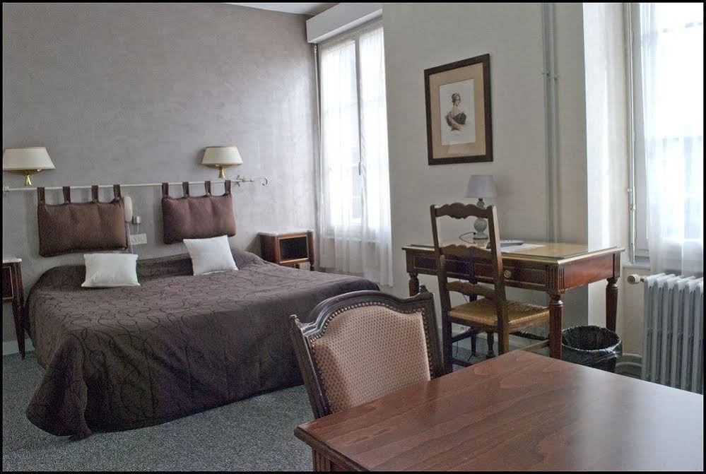 Brit Hotel Le Cygne