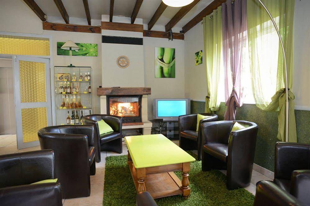 Brit Hotel Le Cygne