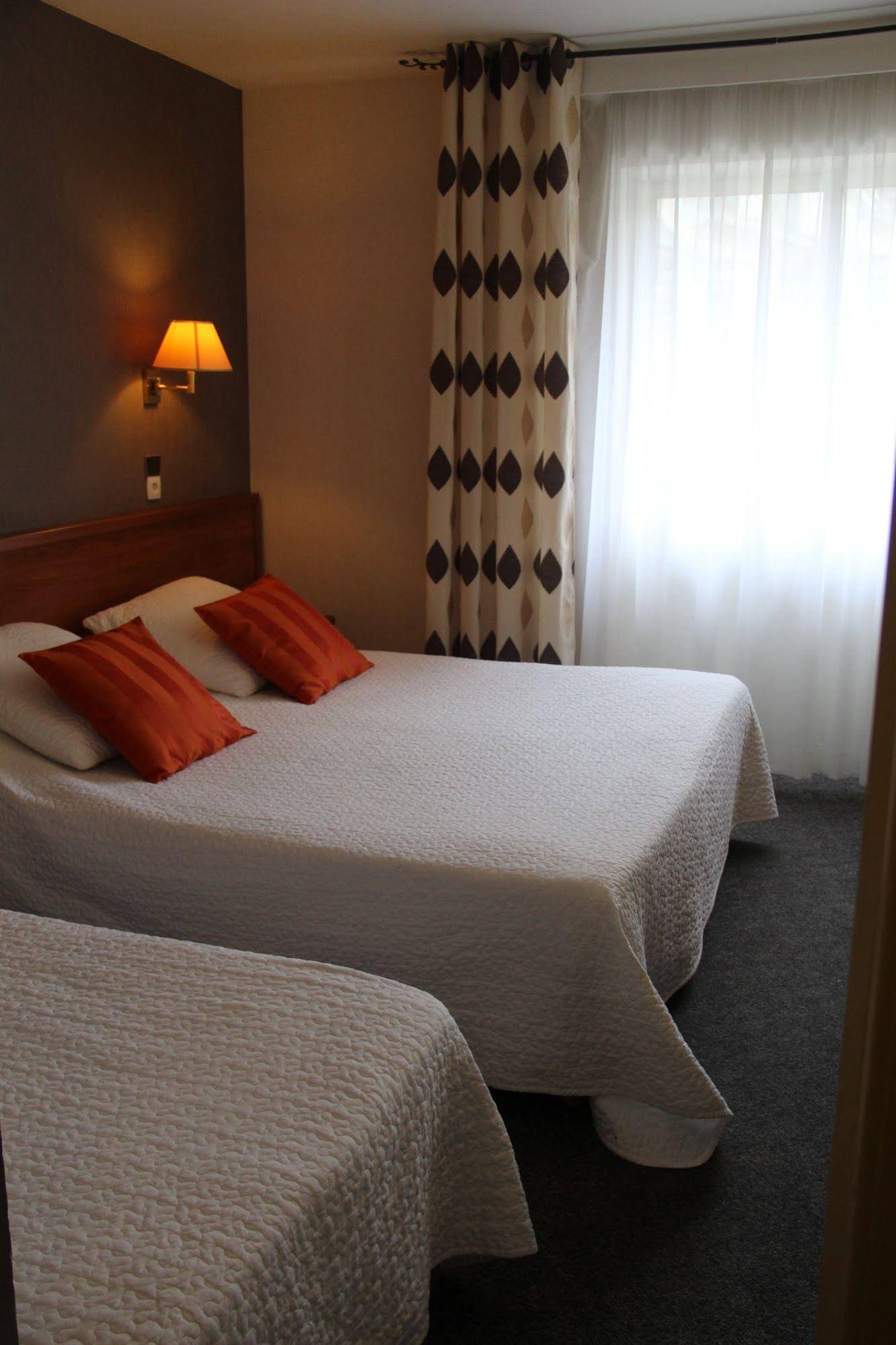 Brit Hotel Le Cygne