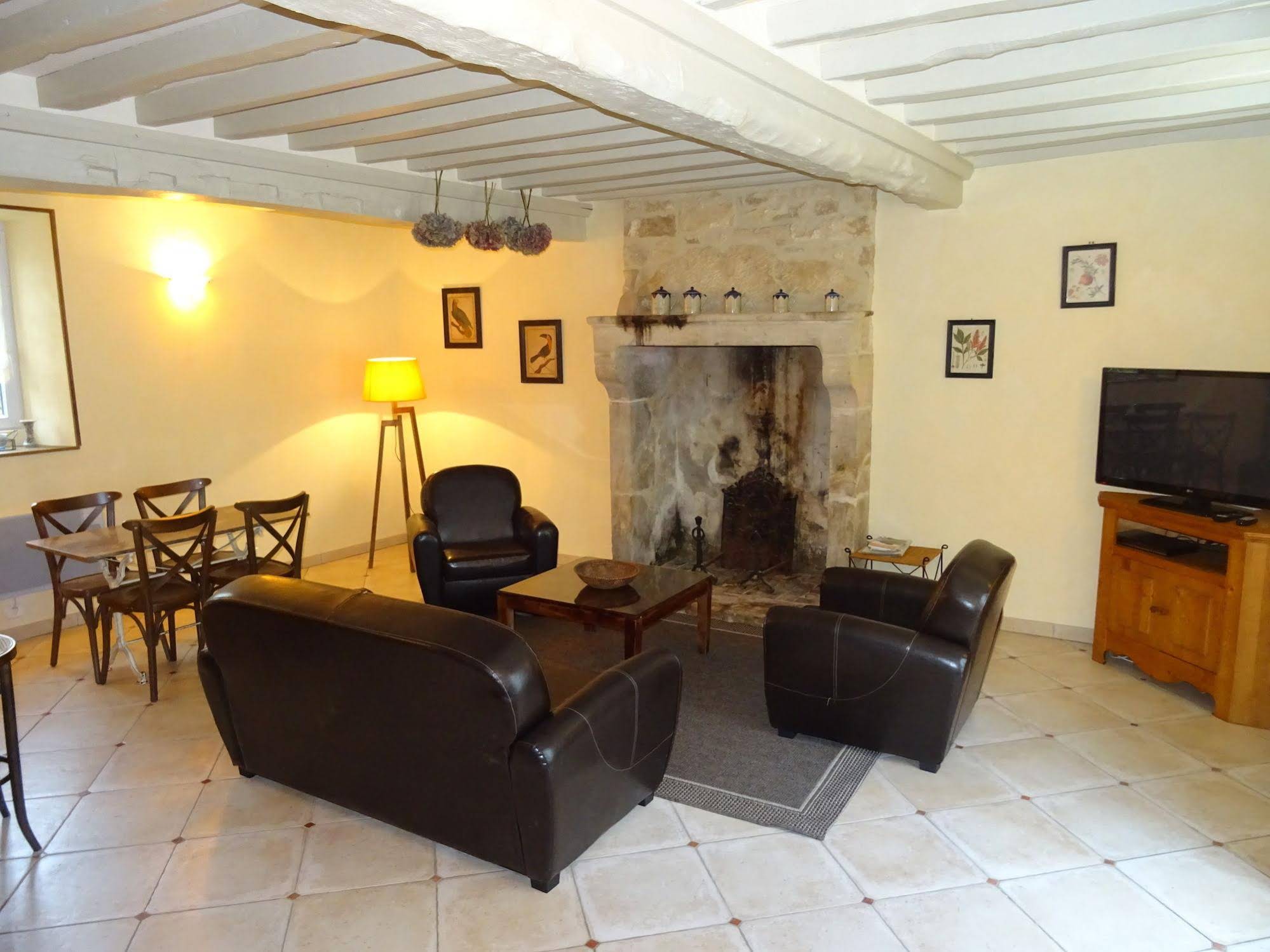 Manoir De Savigny