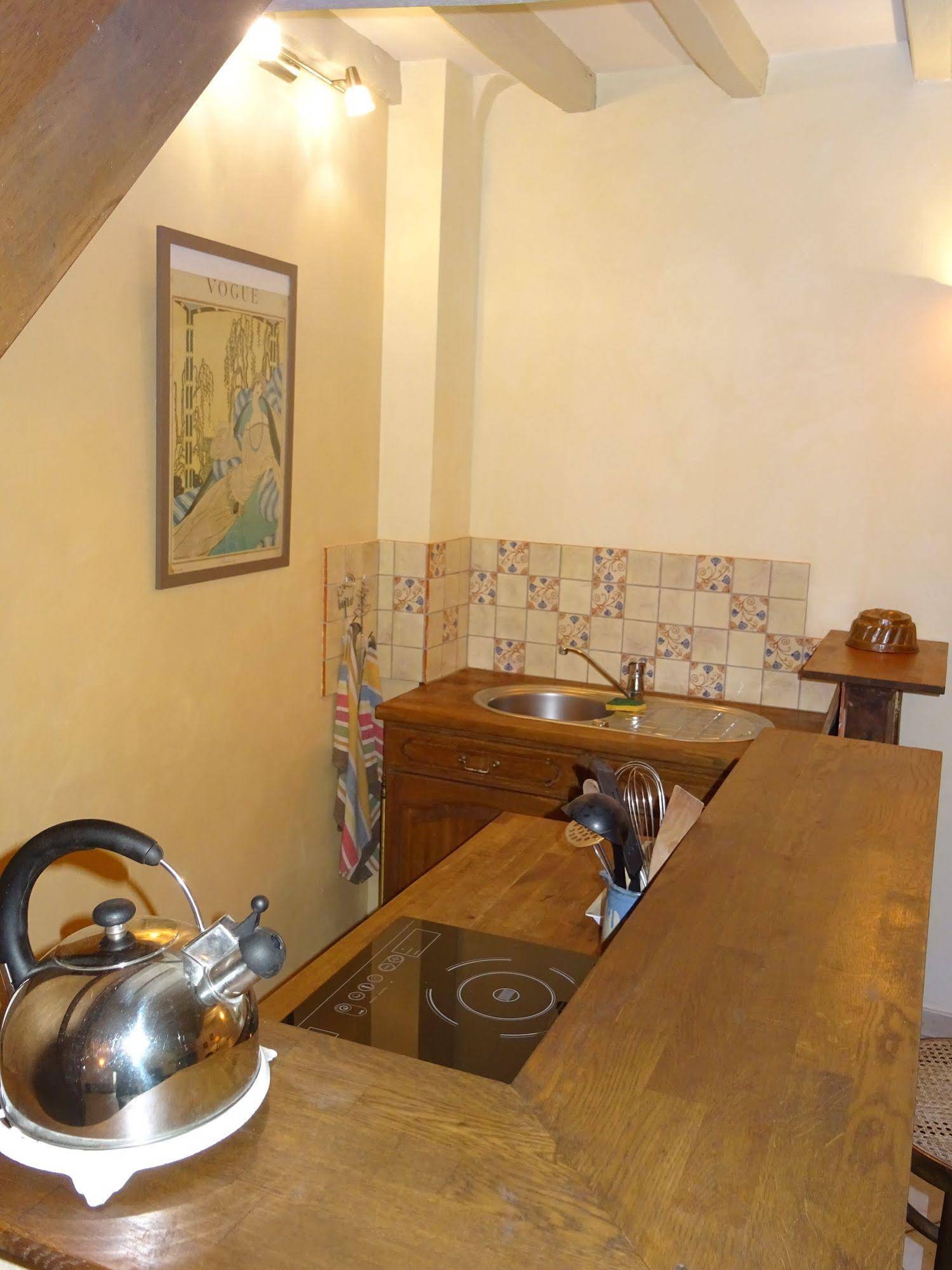 Manoir De Savigny