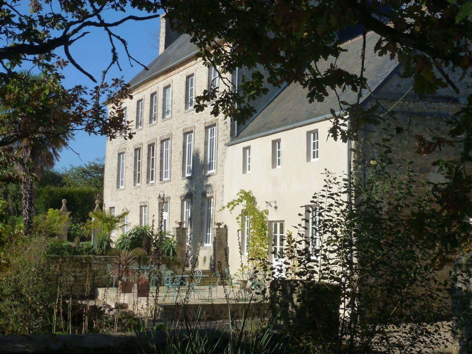 Manoir De Savigny