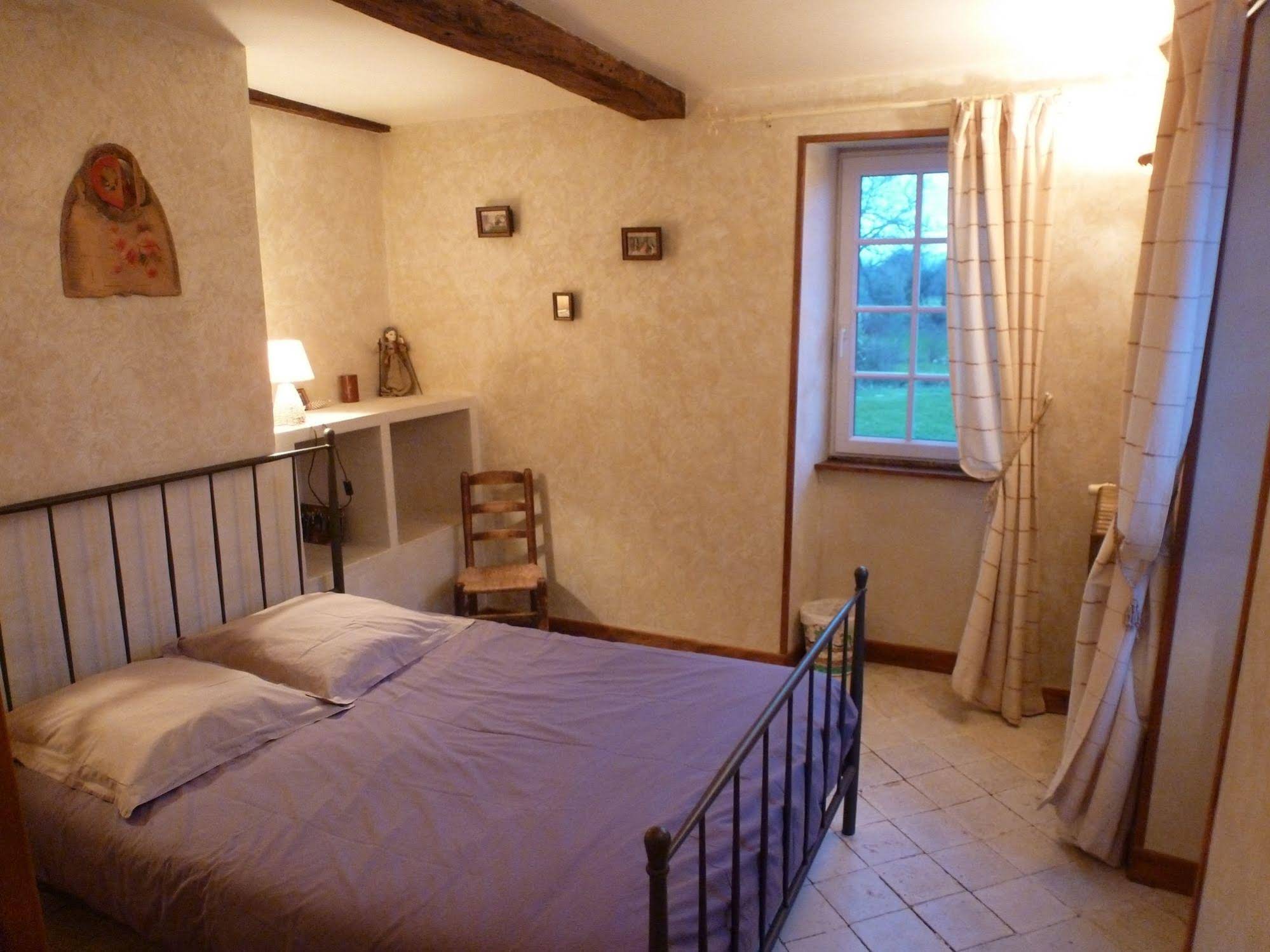 Manoir De Savigny