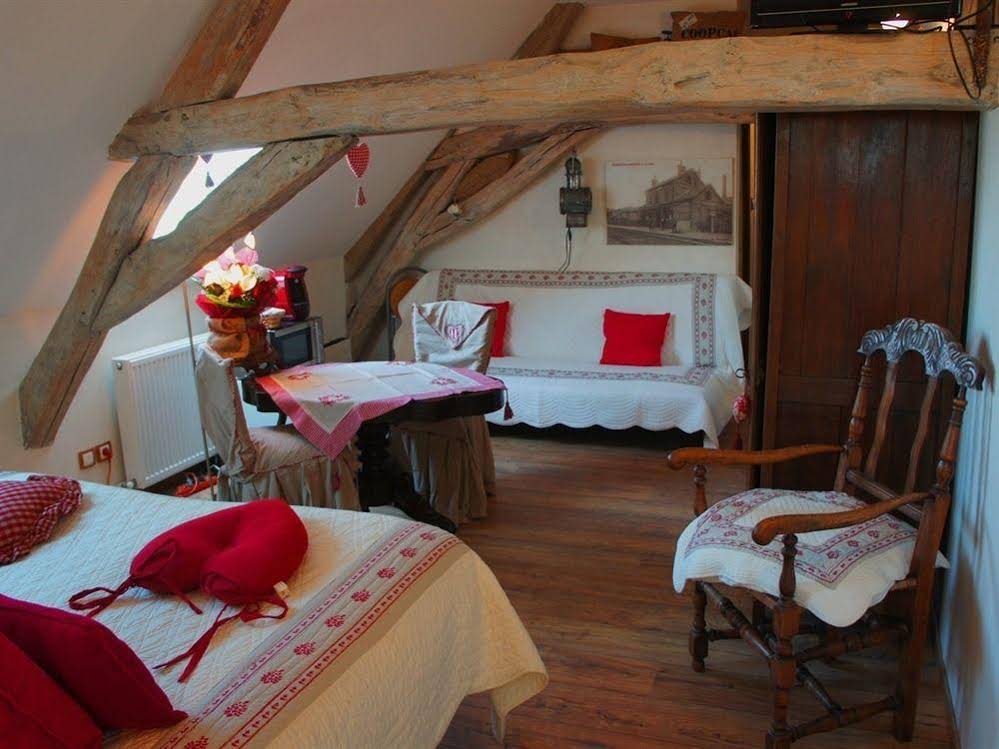 Aux Logis De La Solre
