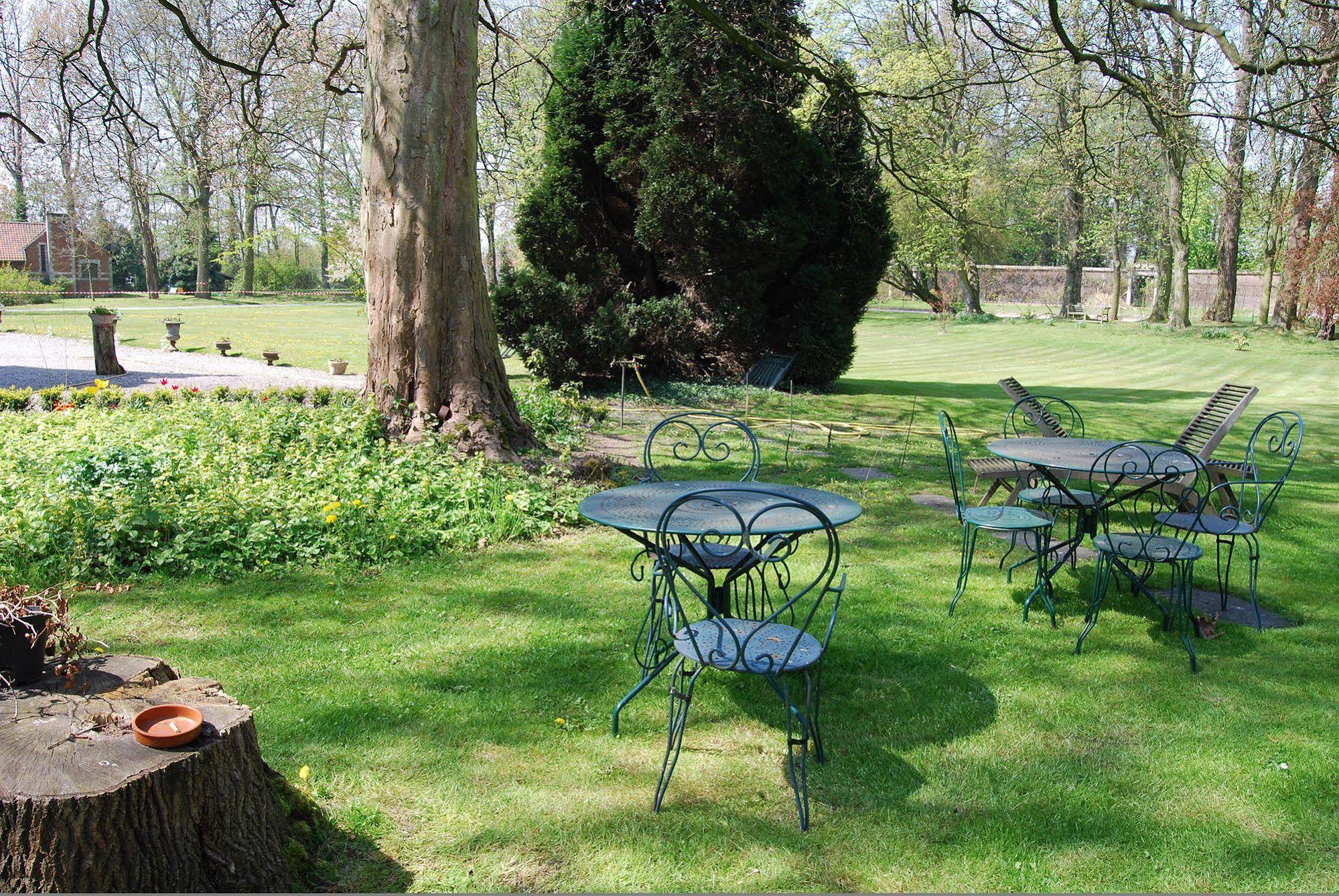 Le Château Des Ormes