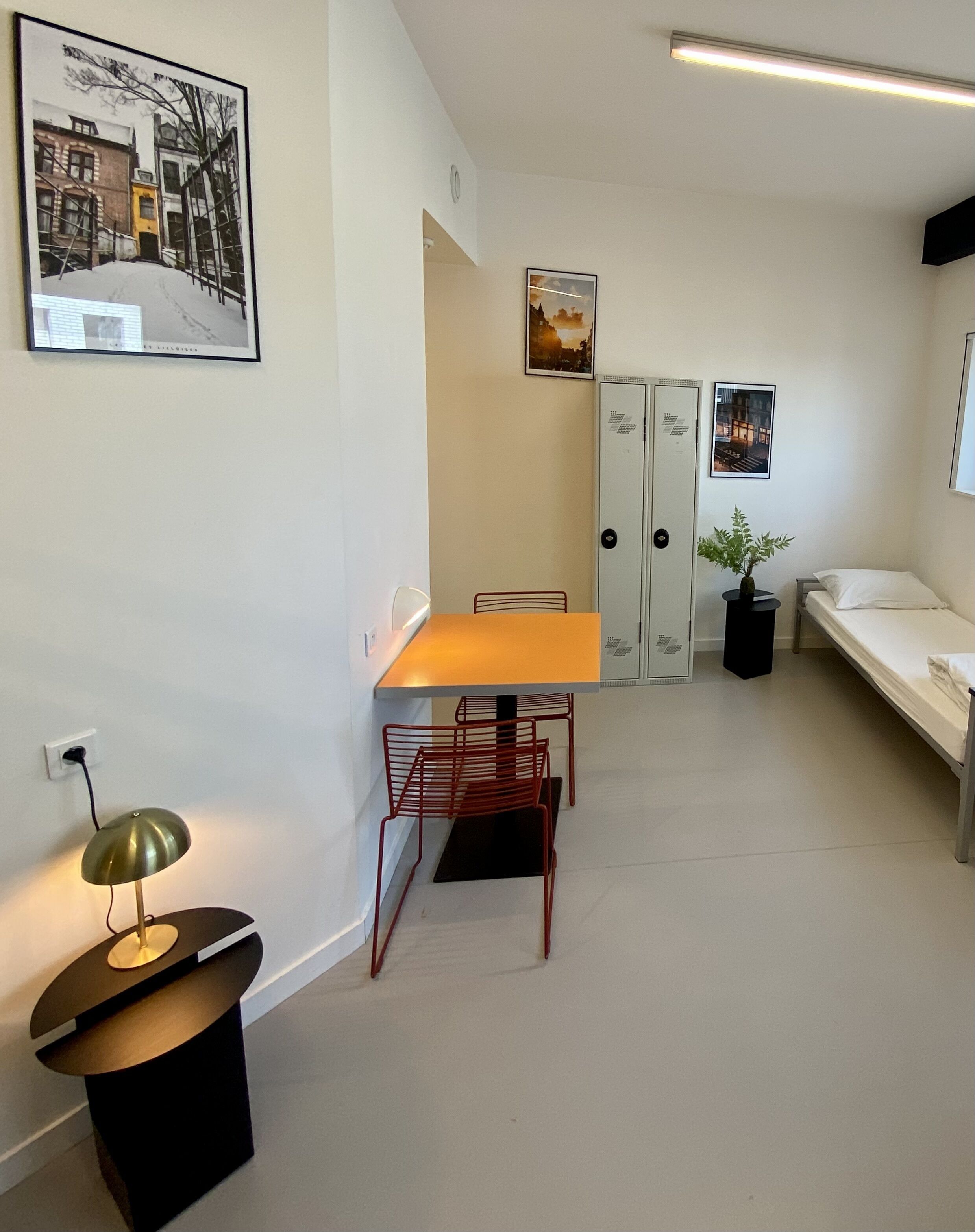 Auberge de jeunesse Hi Lille Stephane Hessel