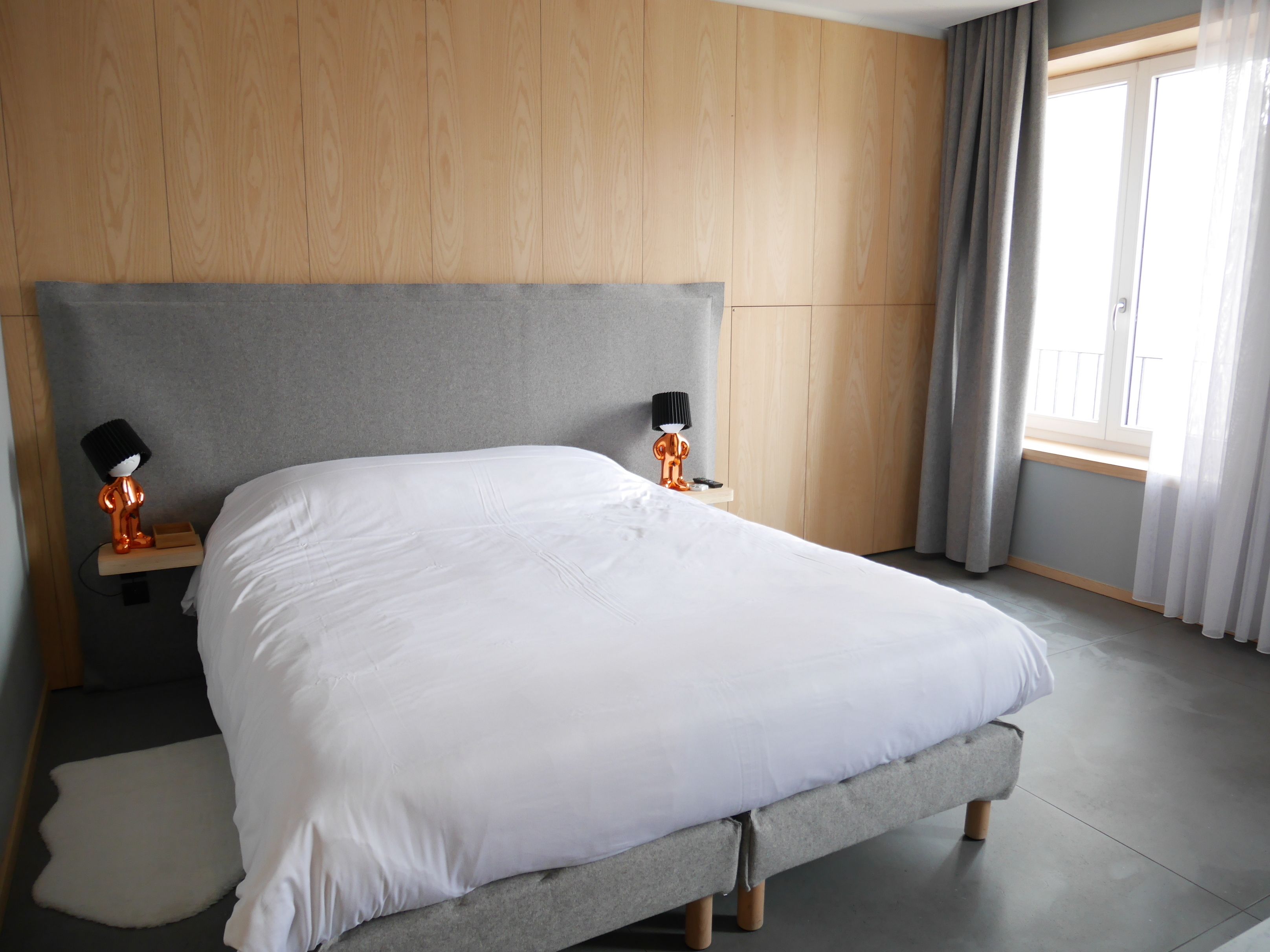 Le Chat Qui Dort-Suites