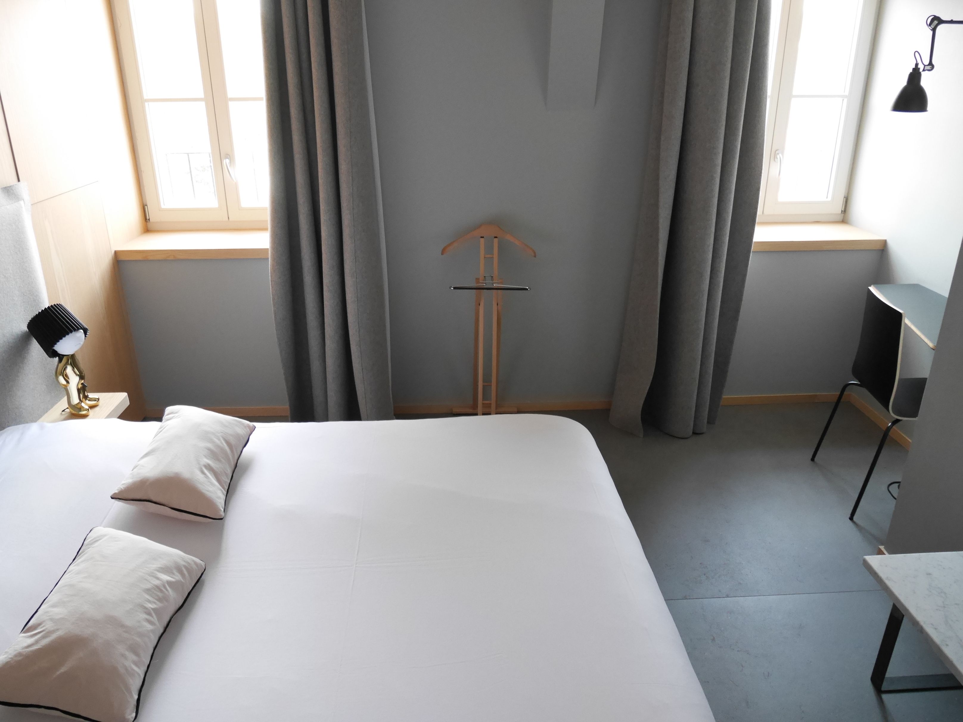 Le Chat Qui Dort-Suites