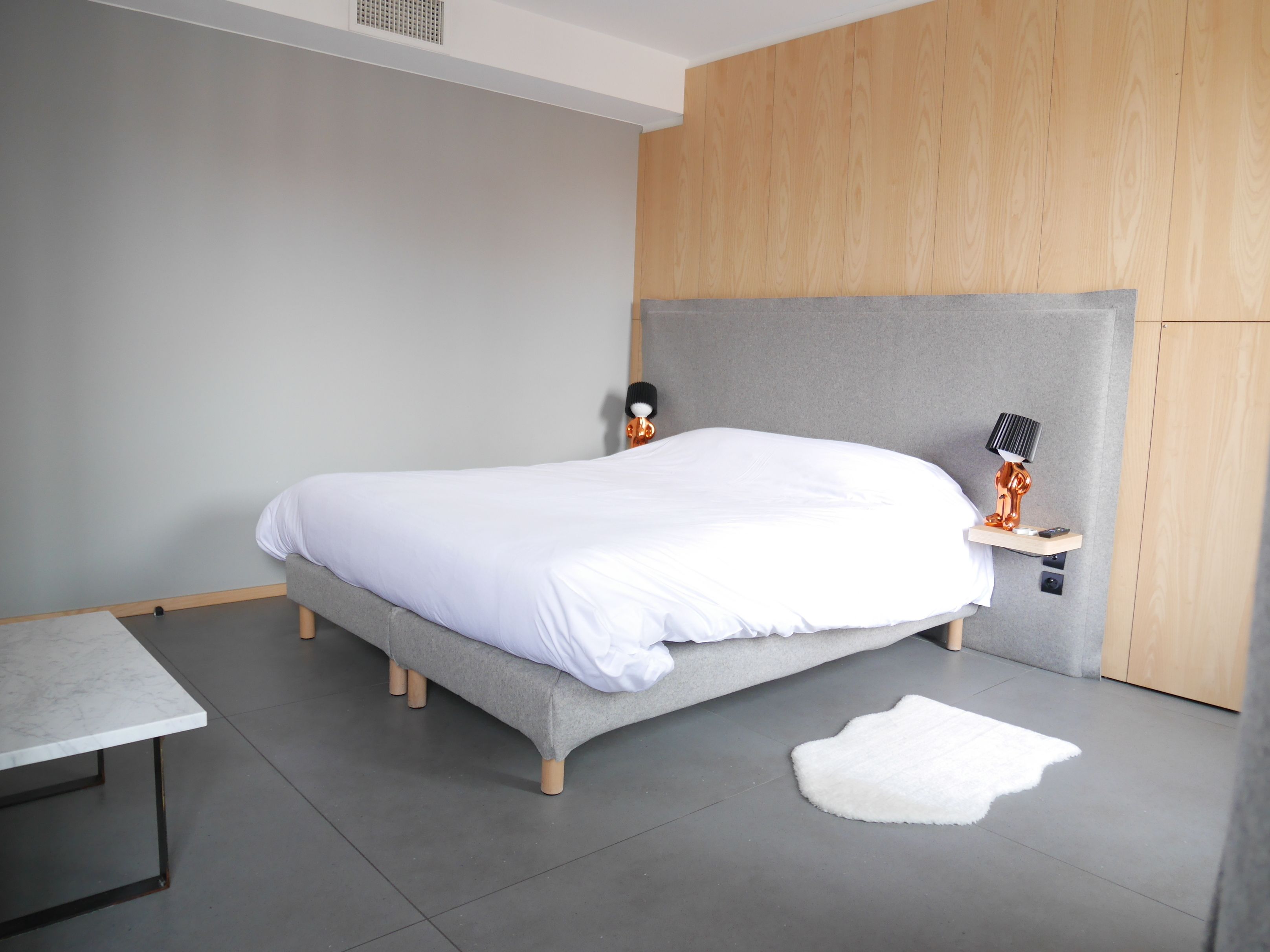 Le Chat Qui Dort-Suites