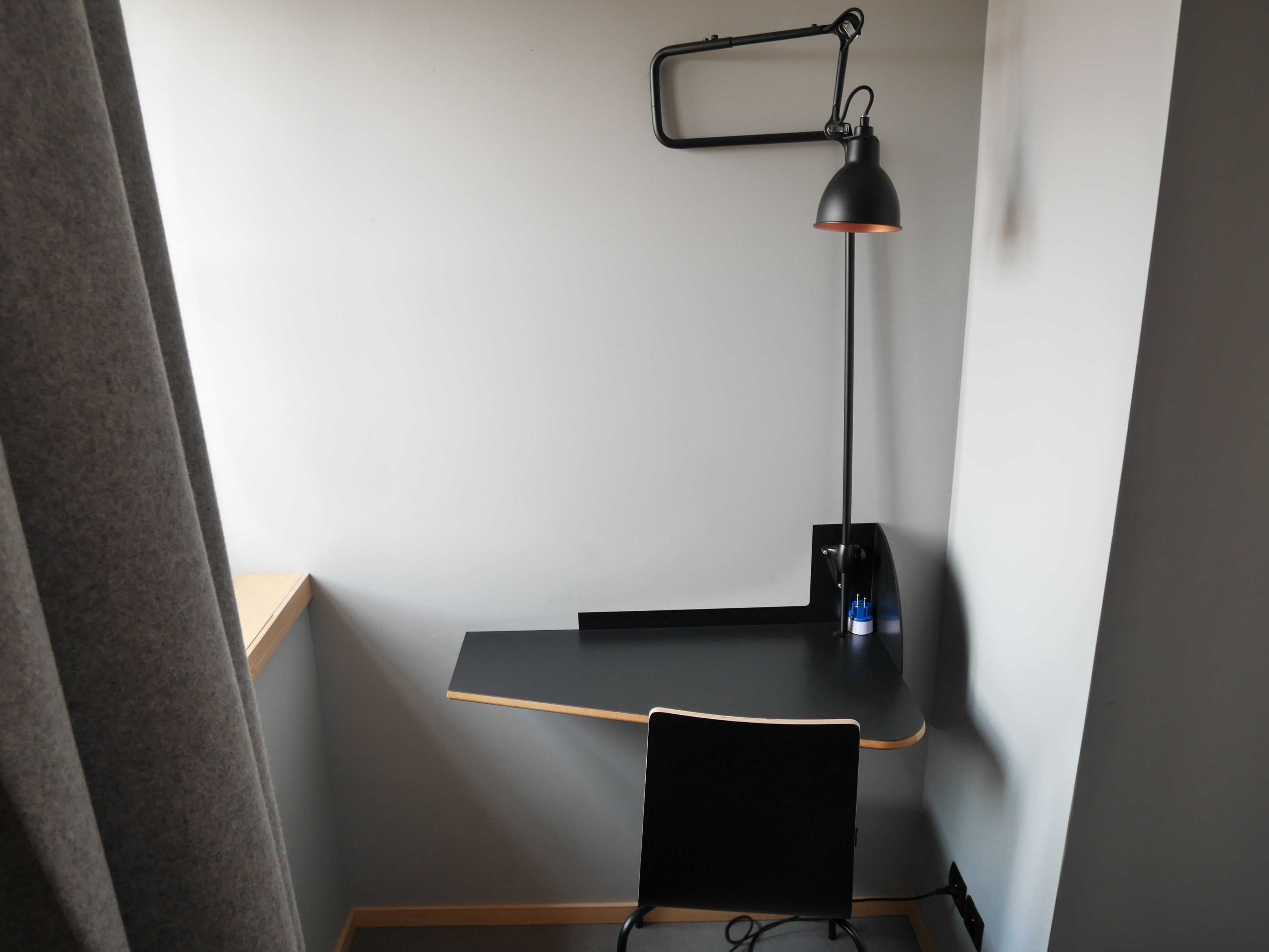 Le Chat Qui Dort-Suites