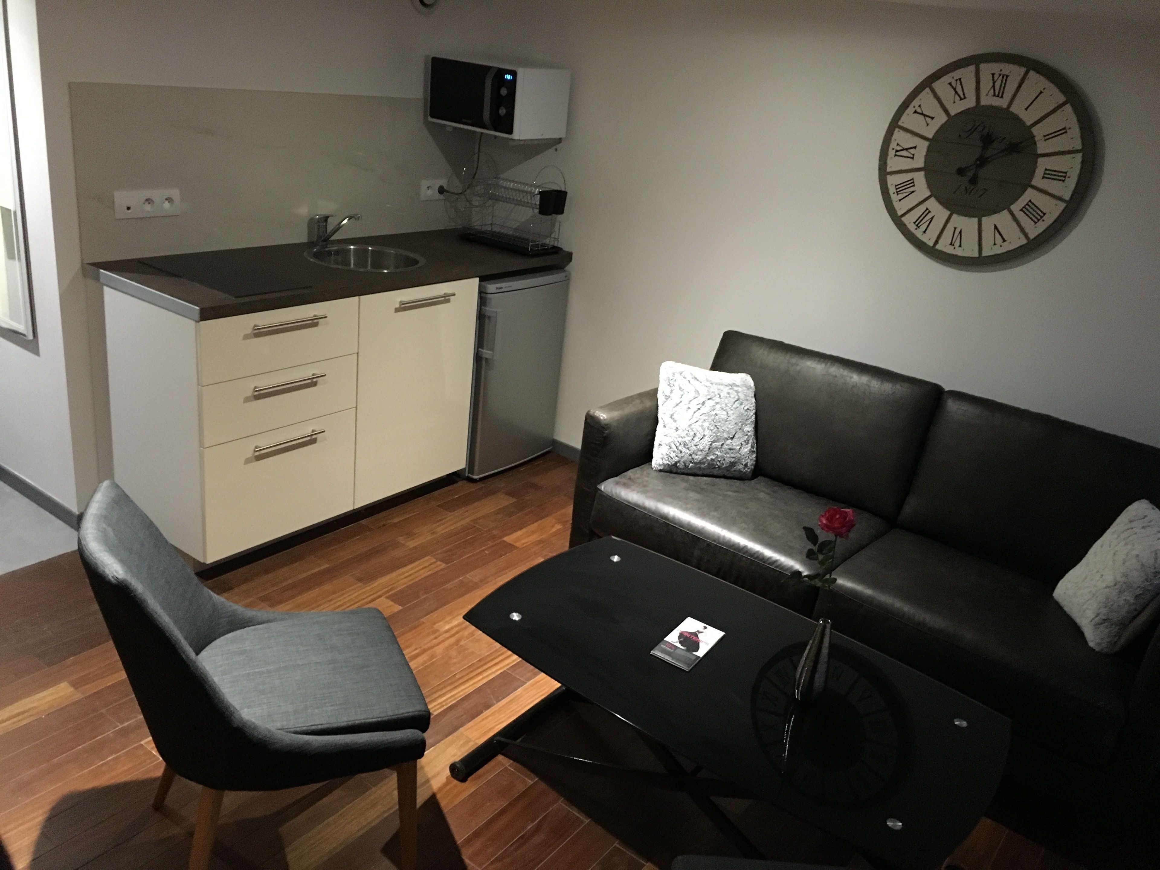 Little Plaza Appart'hotel