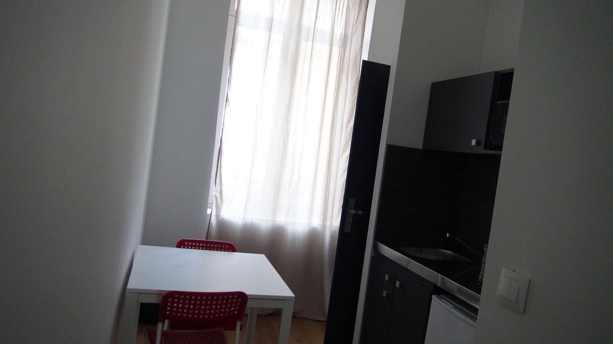 Nationale AppartHotel