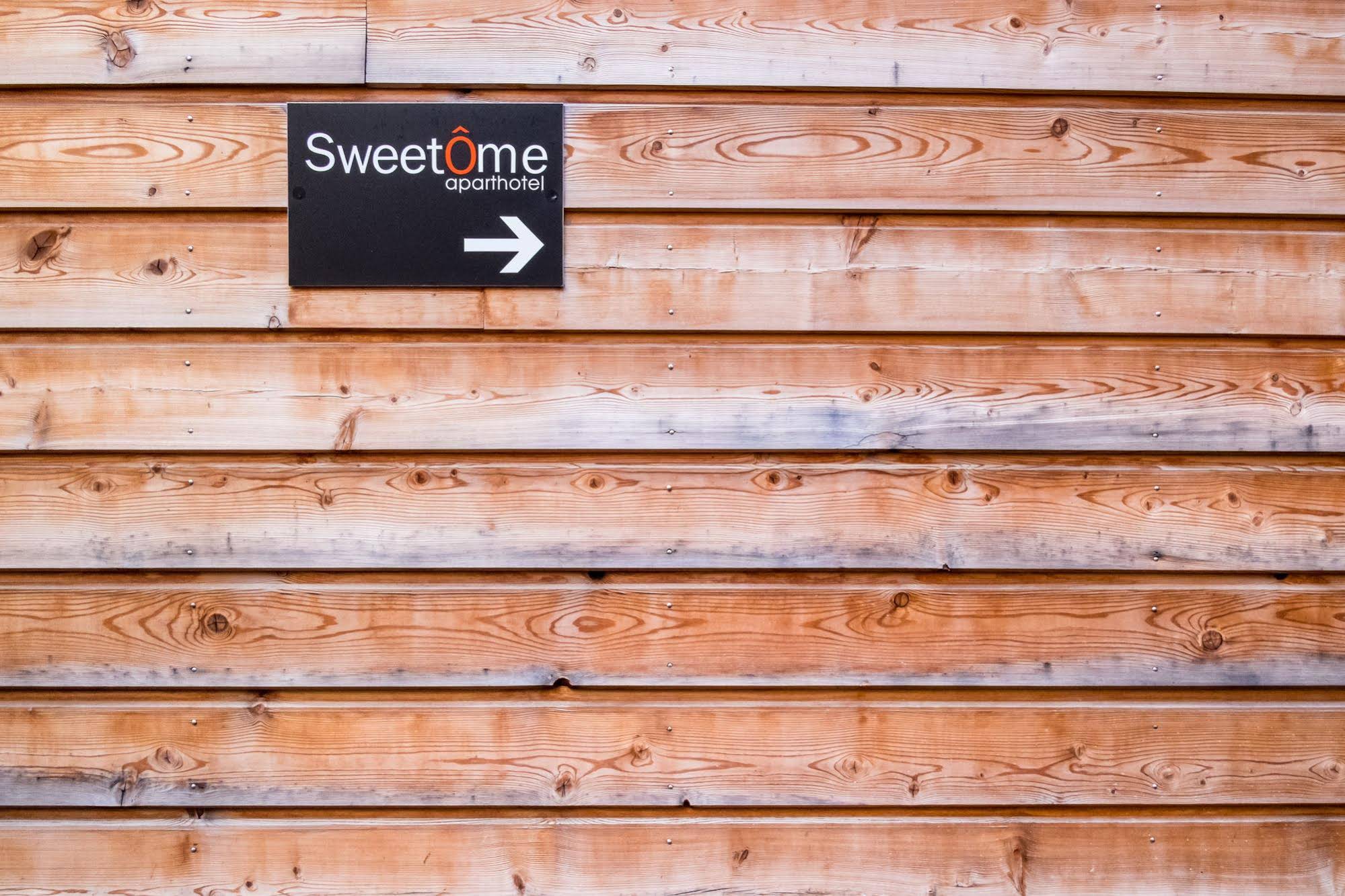 SweetÔme Aparthotel