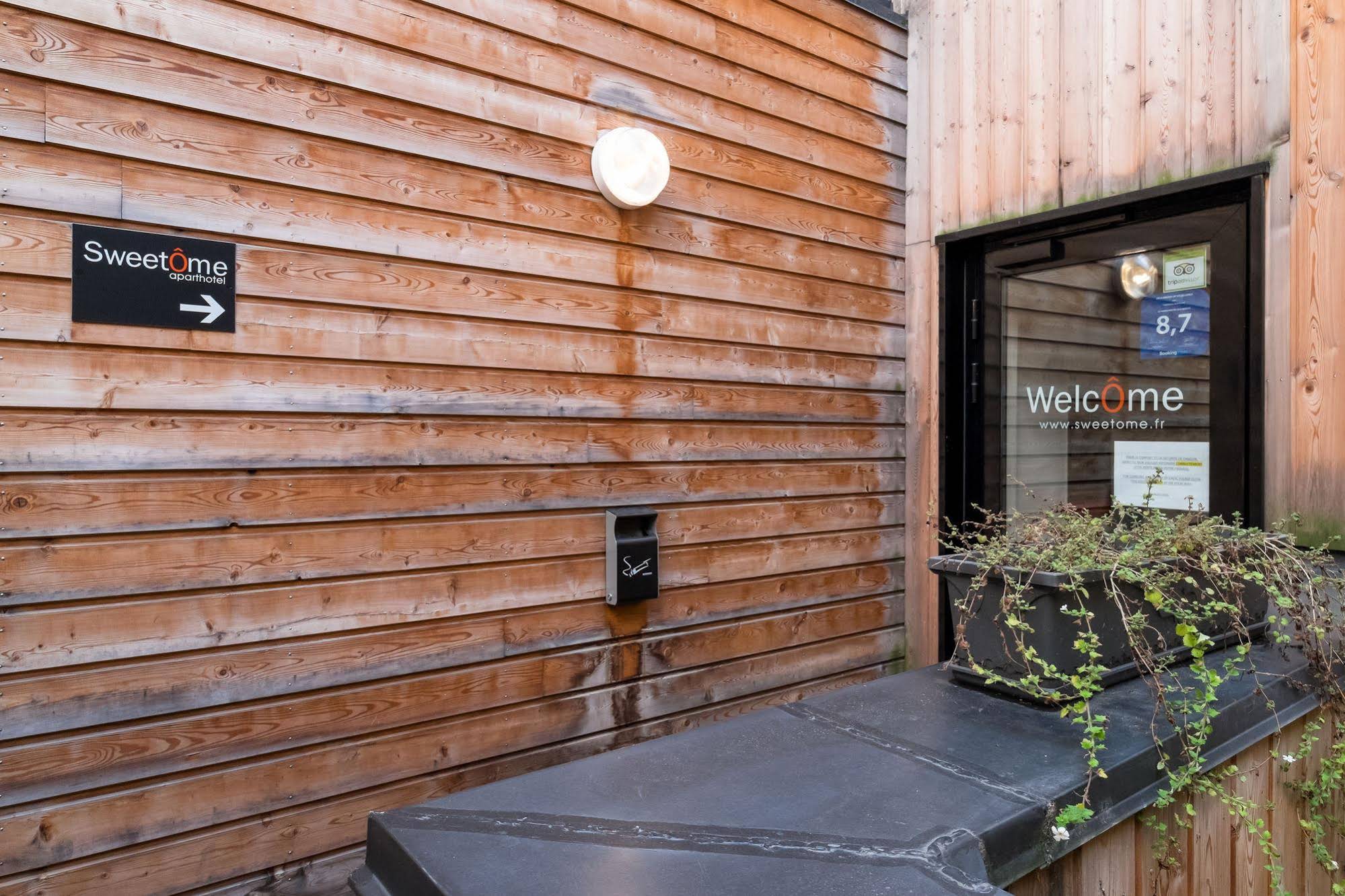 SweetÔme Aparthotel