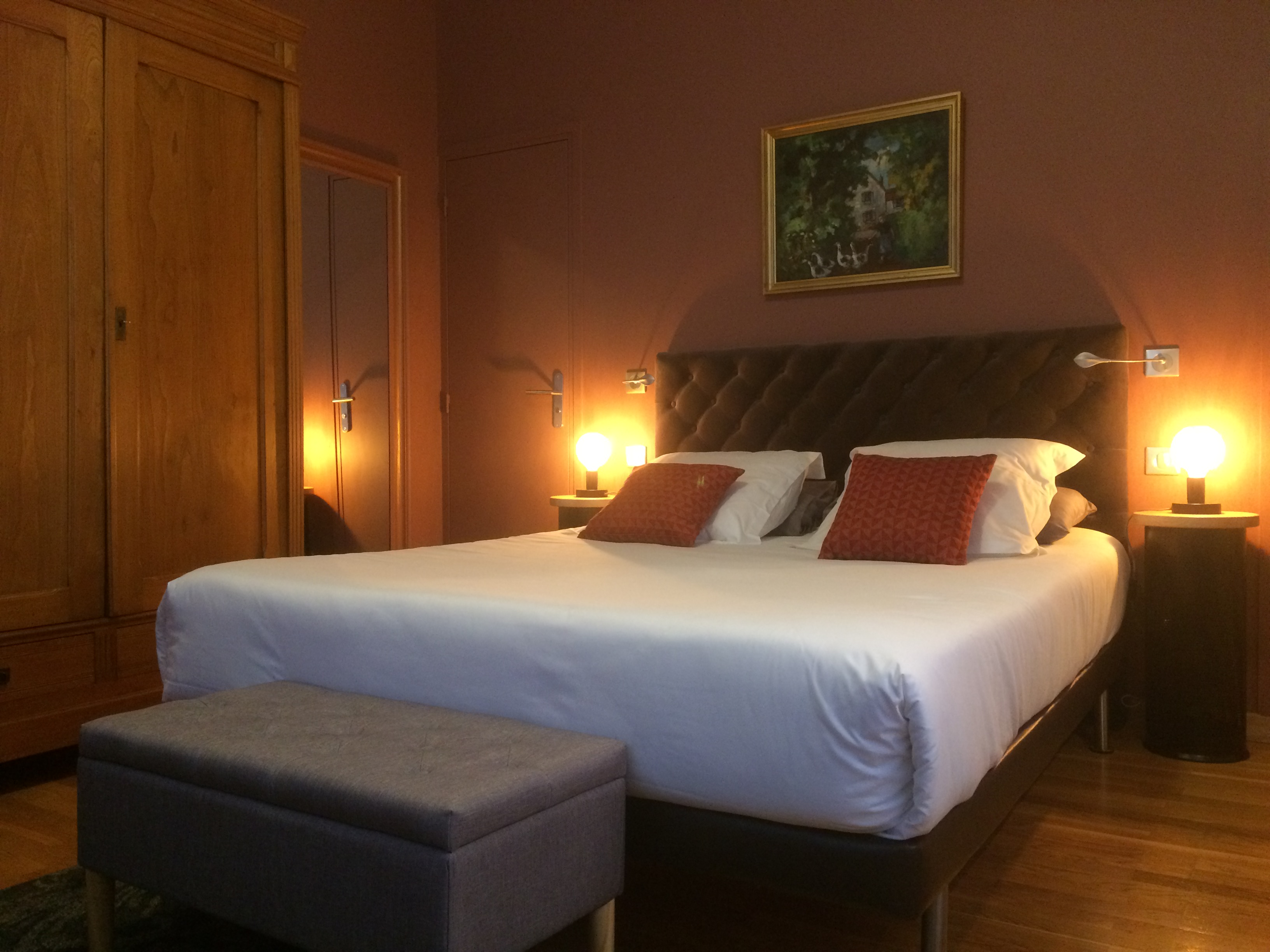 Le Chat Qui Dort Villa Gounod