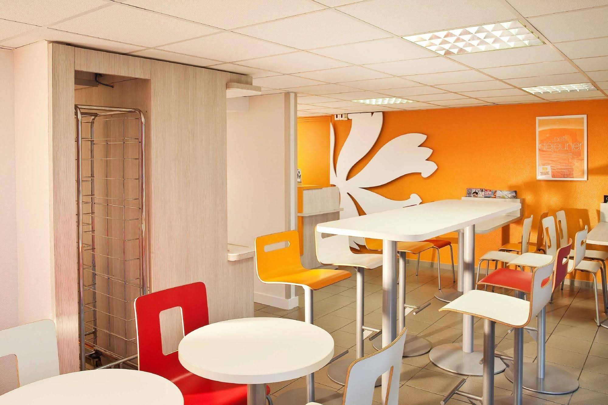 Premiere Classe Valenciennes Ouest Petite Foret