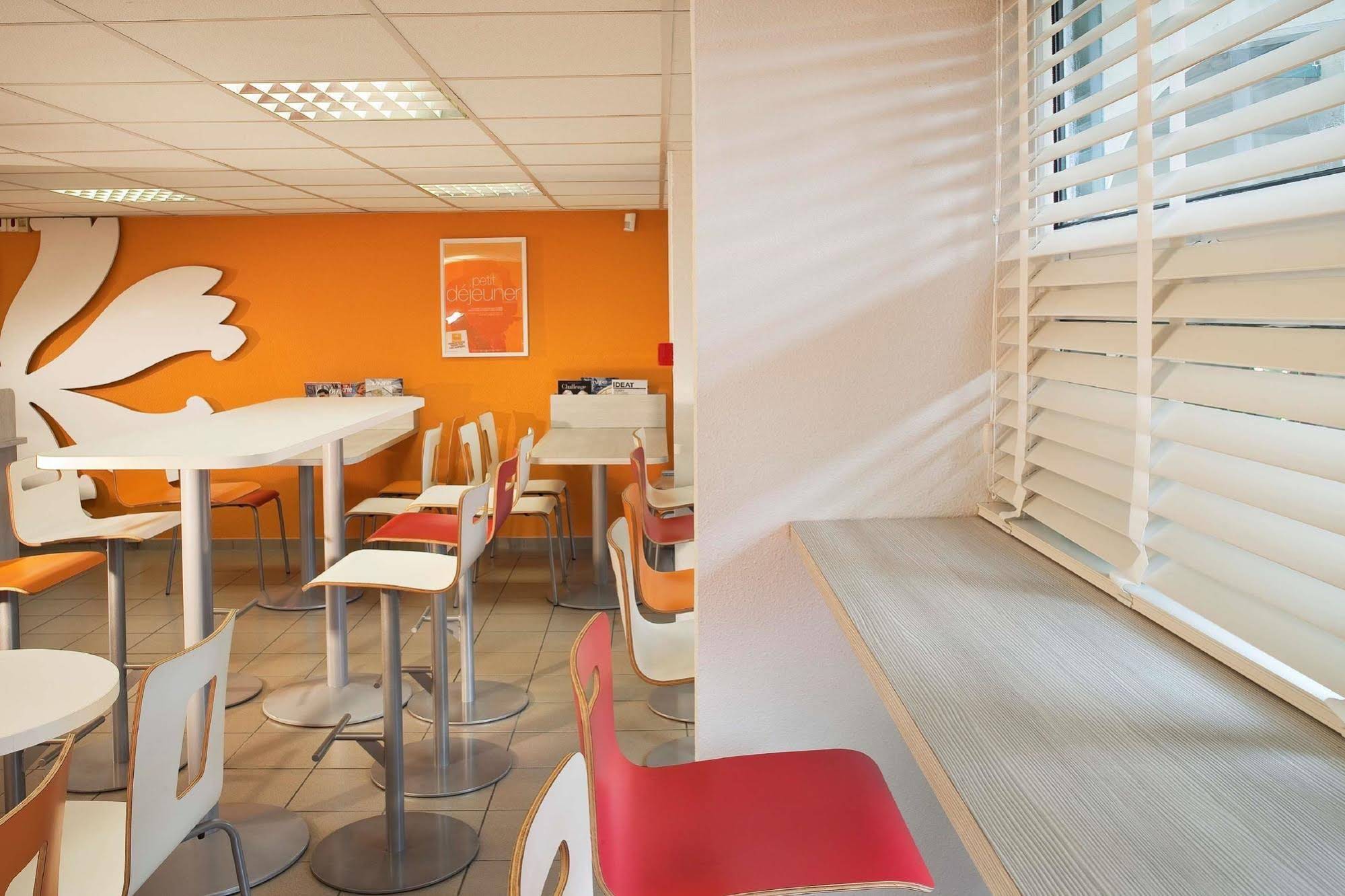 Premiere Classe Valenciennes Ouest Petite Foret