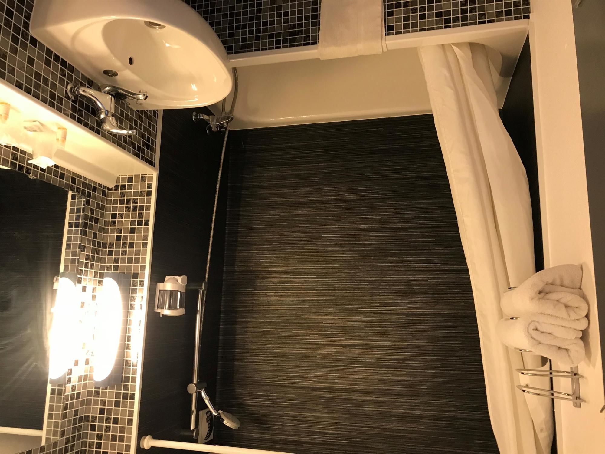 Hotel RBX - Roubaix Centre