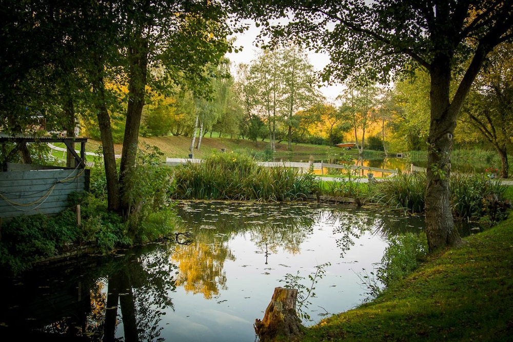 La Fontaine De L'ermitage