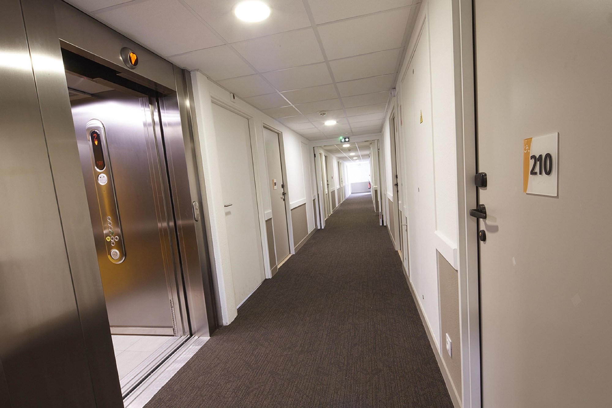 Hotel Kyriad Direct Arras - Saint-Laurent Blangy - Parc Expo