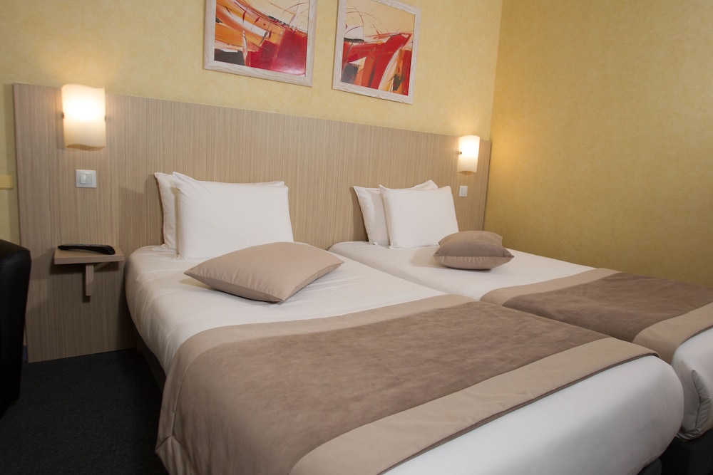 Continental Hotel