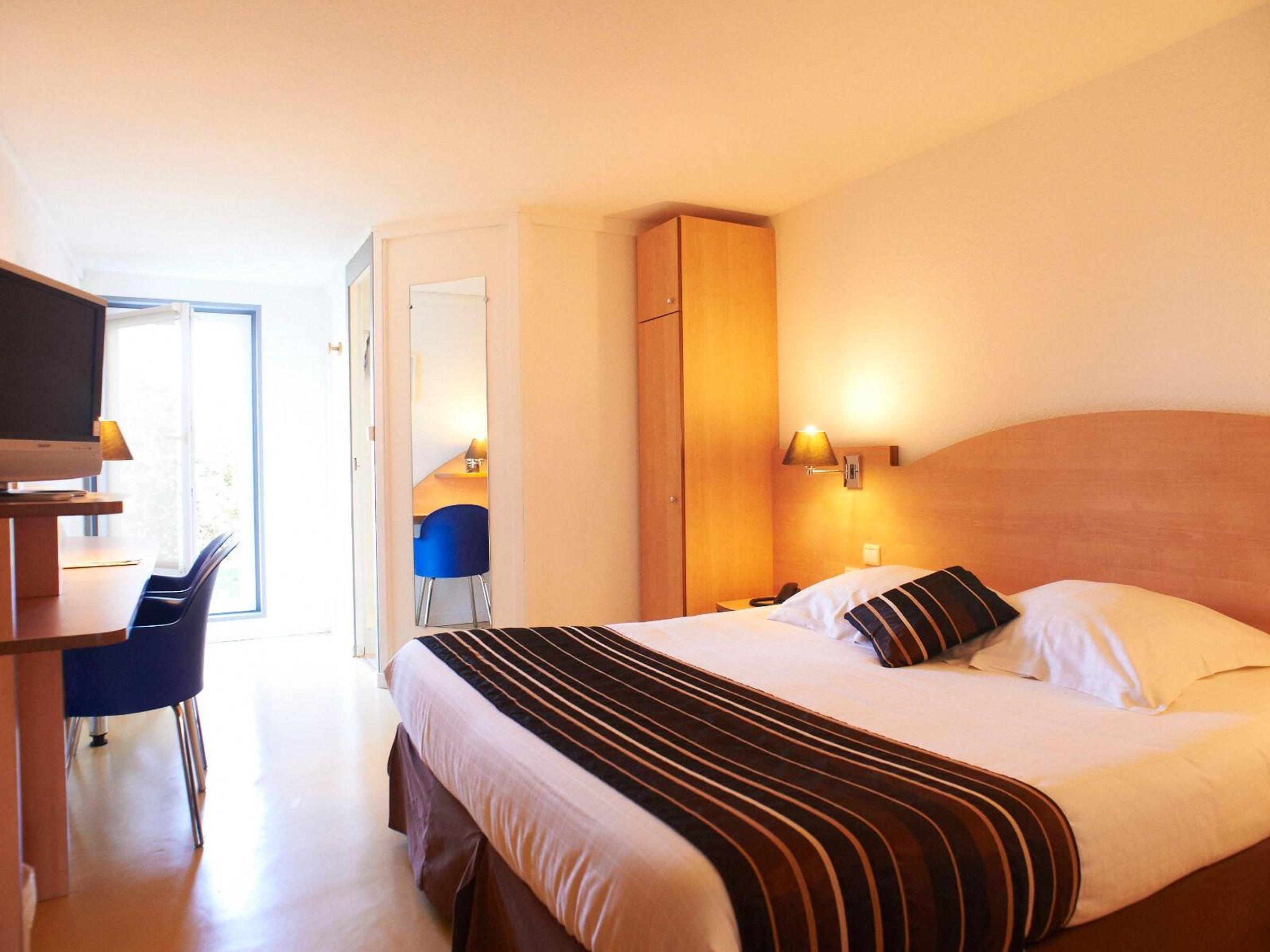 Logis Hotel Angers Sud Rest. Henriette