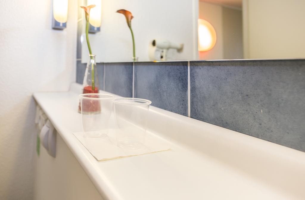 Hôtel Inn Design Laval