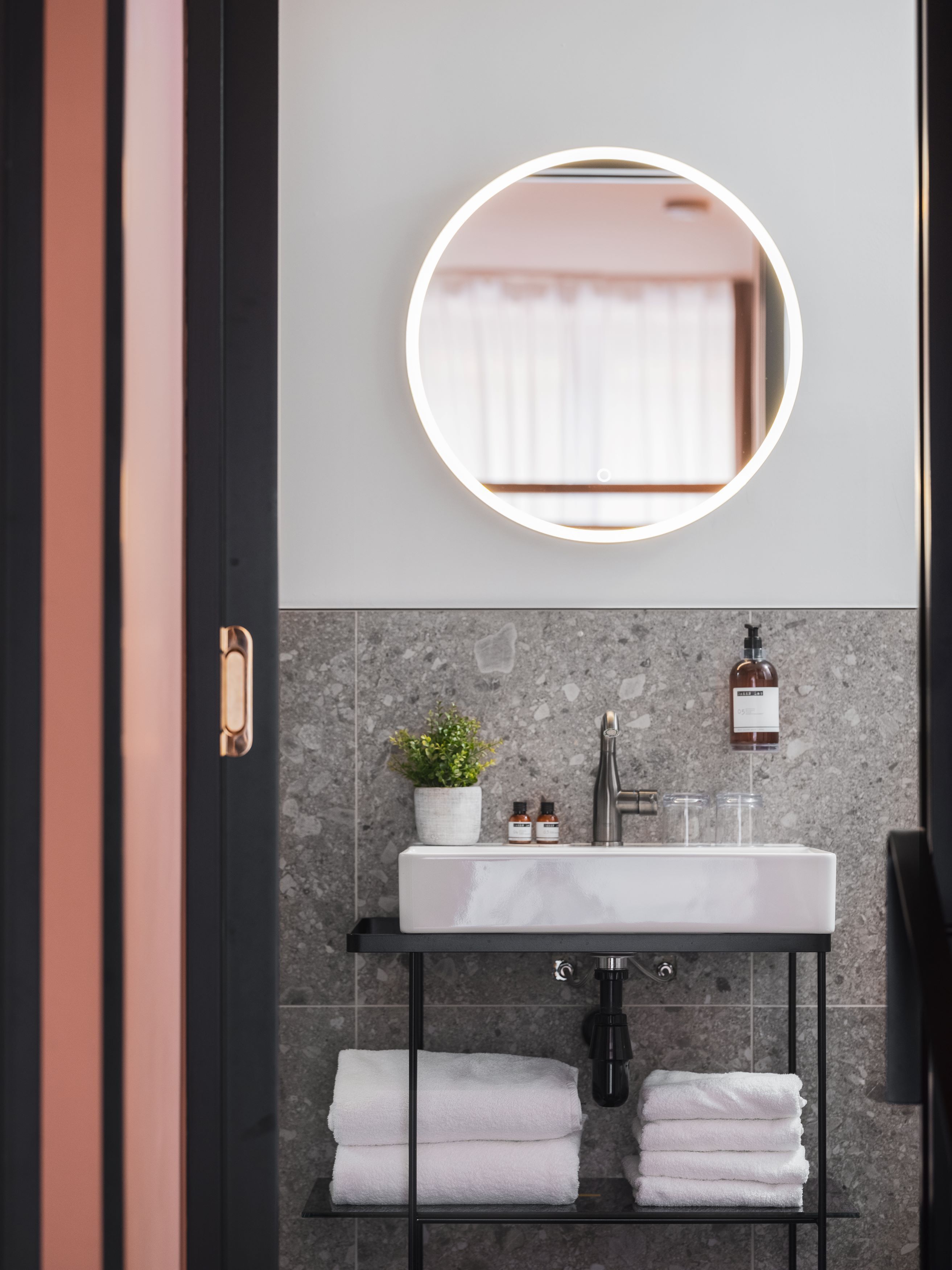 Appartements Place Royale - Maisons Du Monde Hôtel & Suites