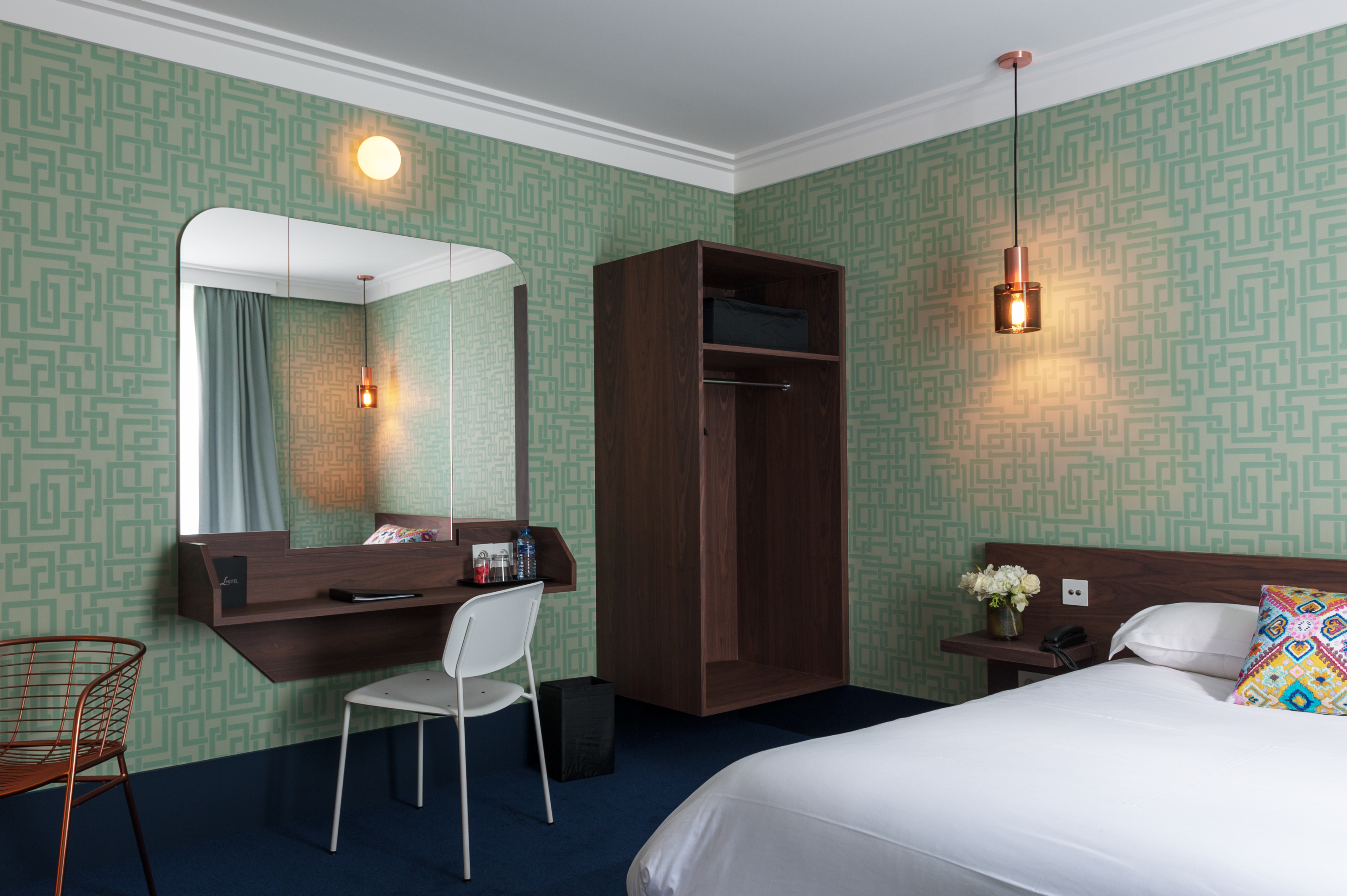 L'Hotel