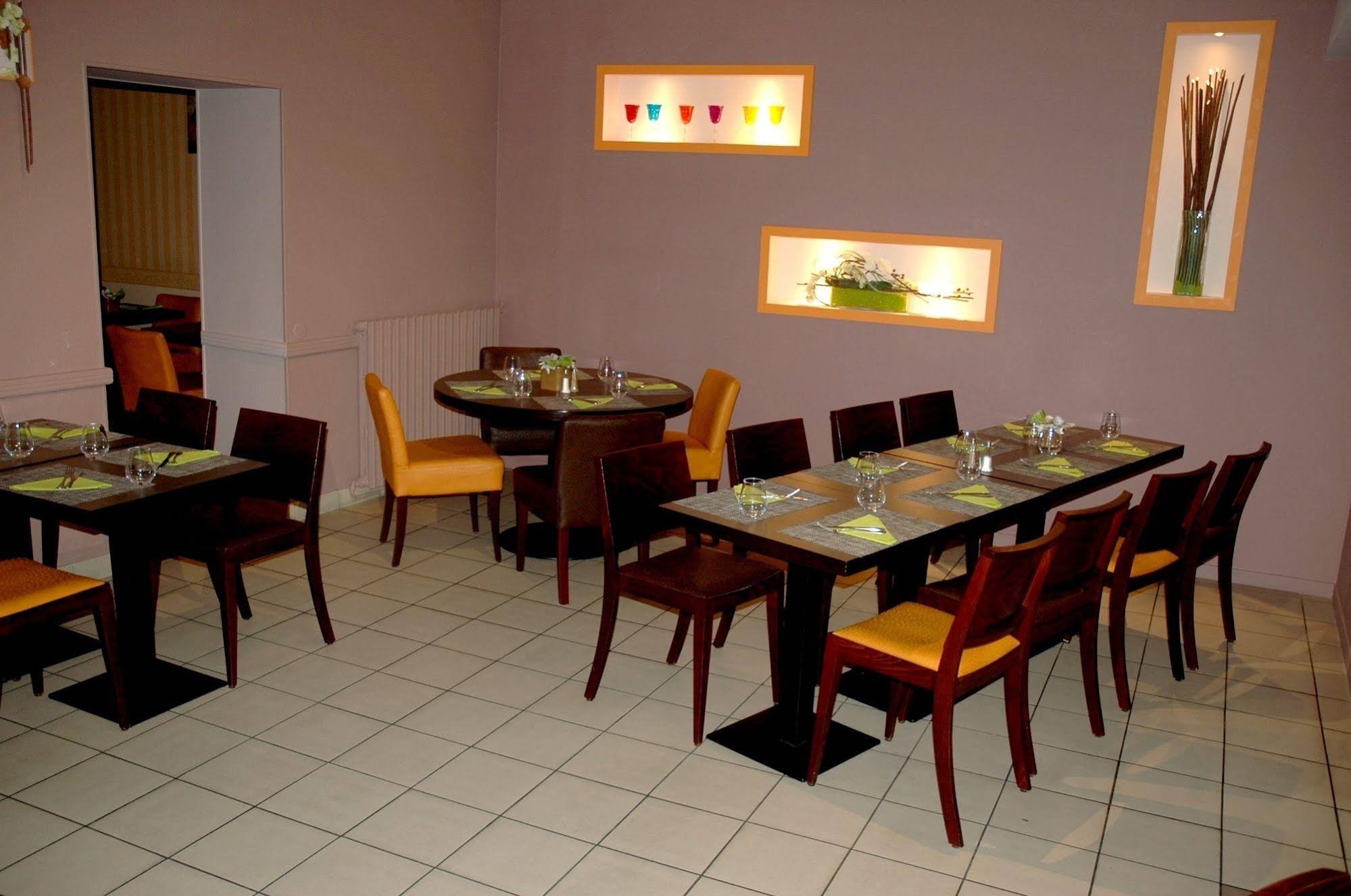 Hôtel Le Chêne Vert