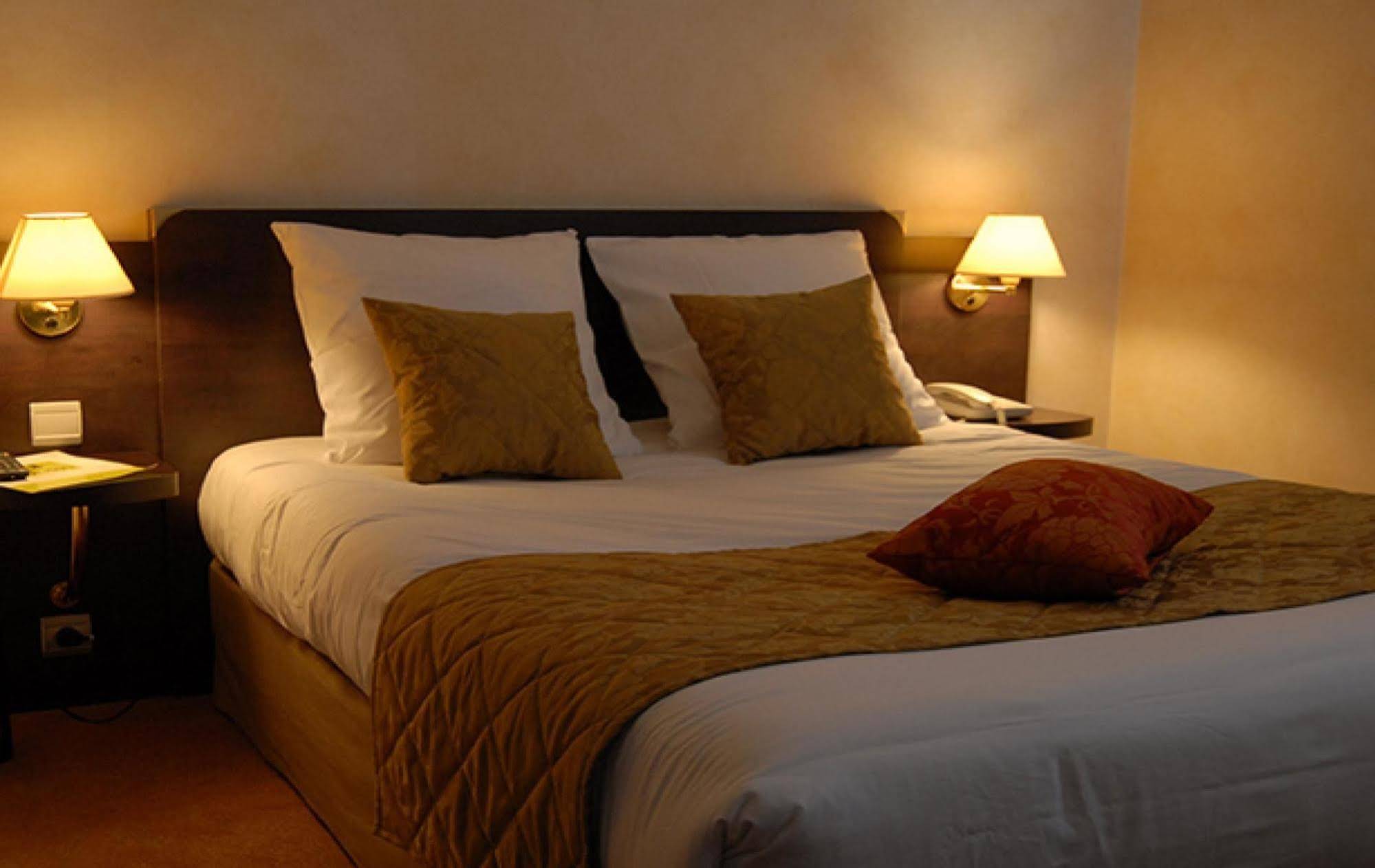 Logis Hôtel Le Pélican