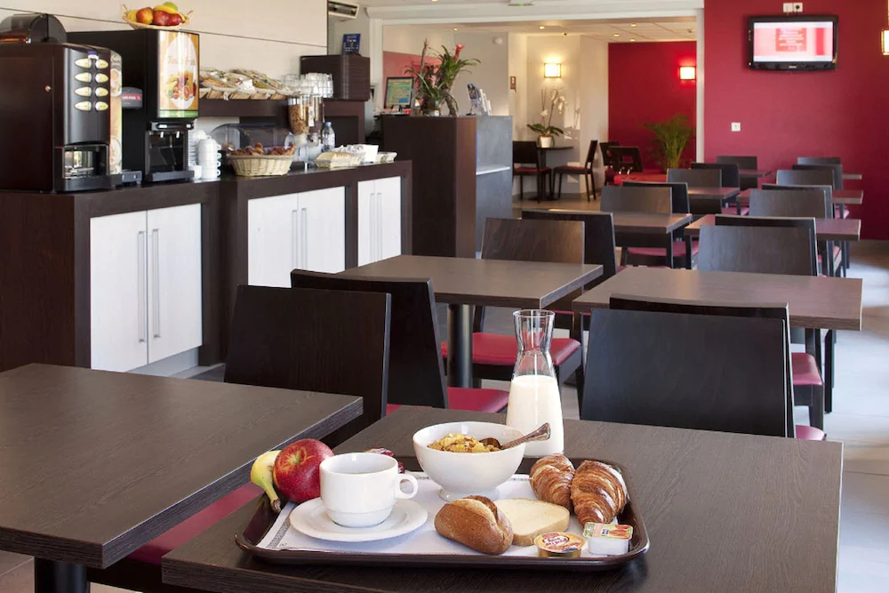 B&B HOTEL Compiègne Thourotte