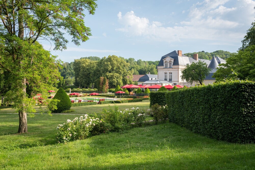 Chateau de Courcelles