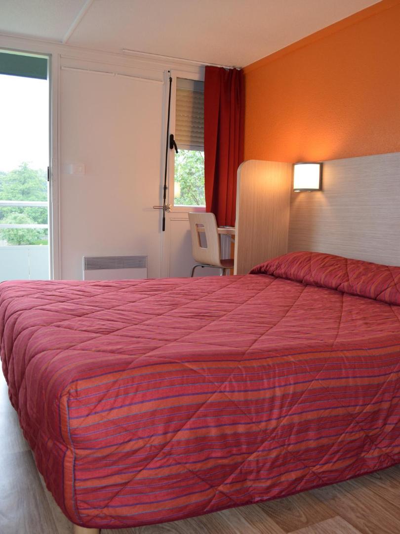 Première Classe Creil - Villers Saint Paul